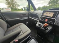 TOYOTA NOAH VOXY 1.8h Hybrid Automatic CVT 7 seater 2015/09 MPV