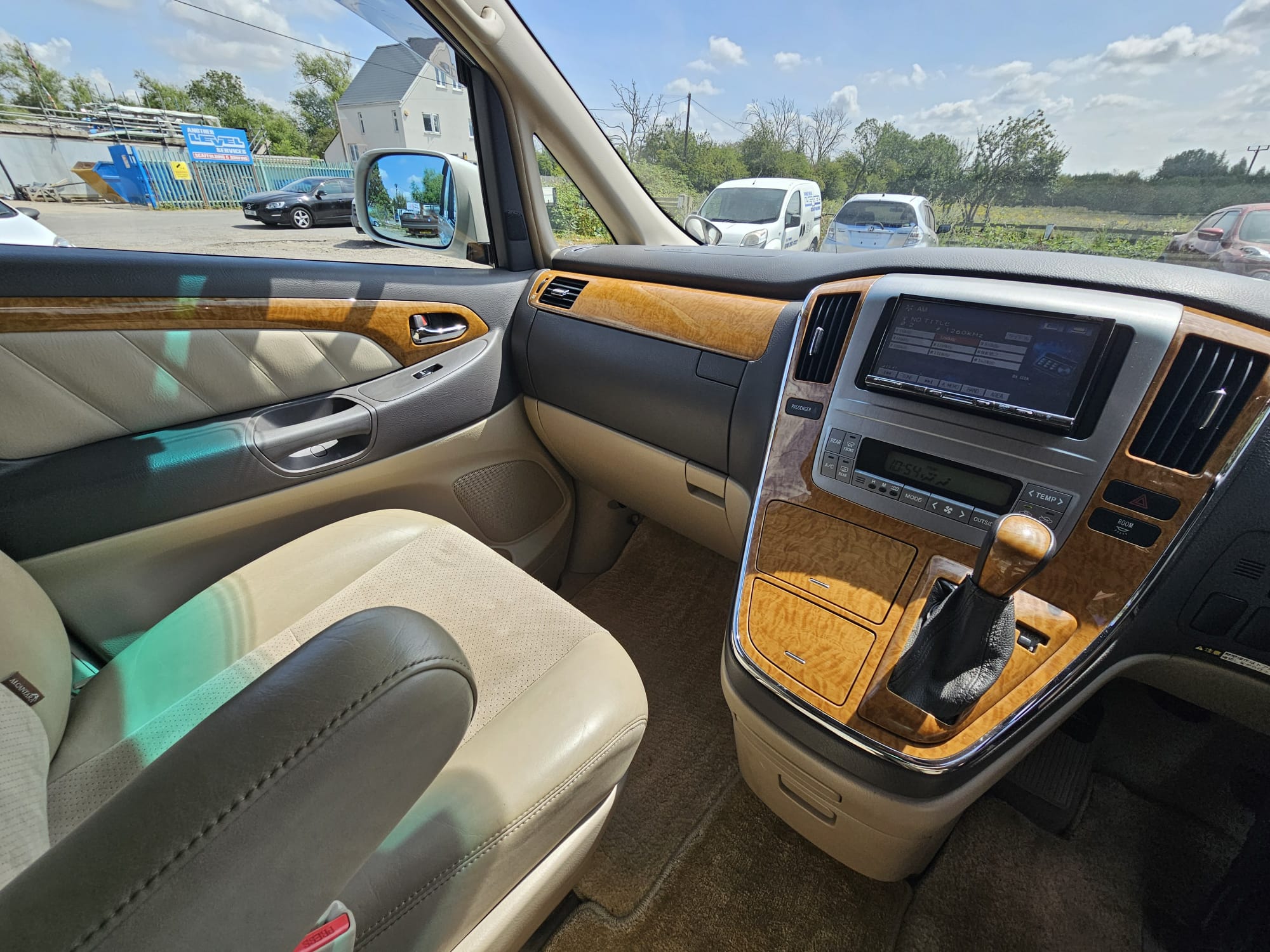 Toyota Alphard G-Edition 3.0L V6 Automatic CVT 8 Seater MPV