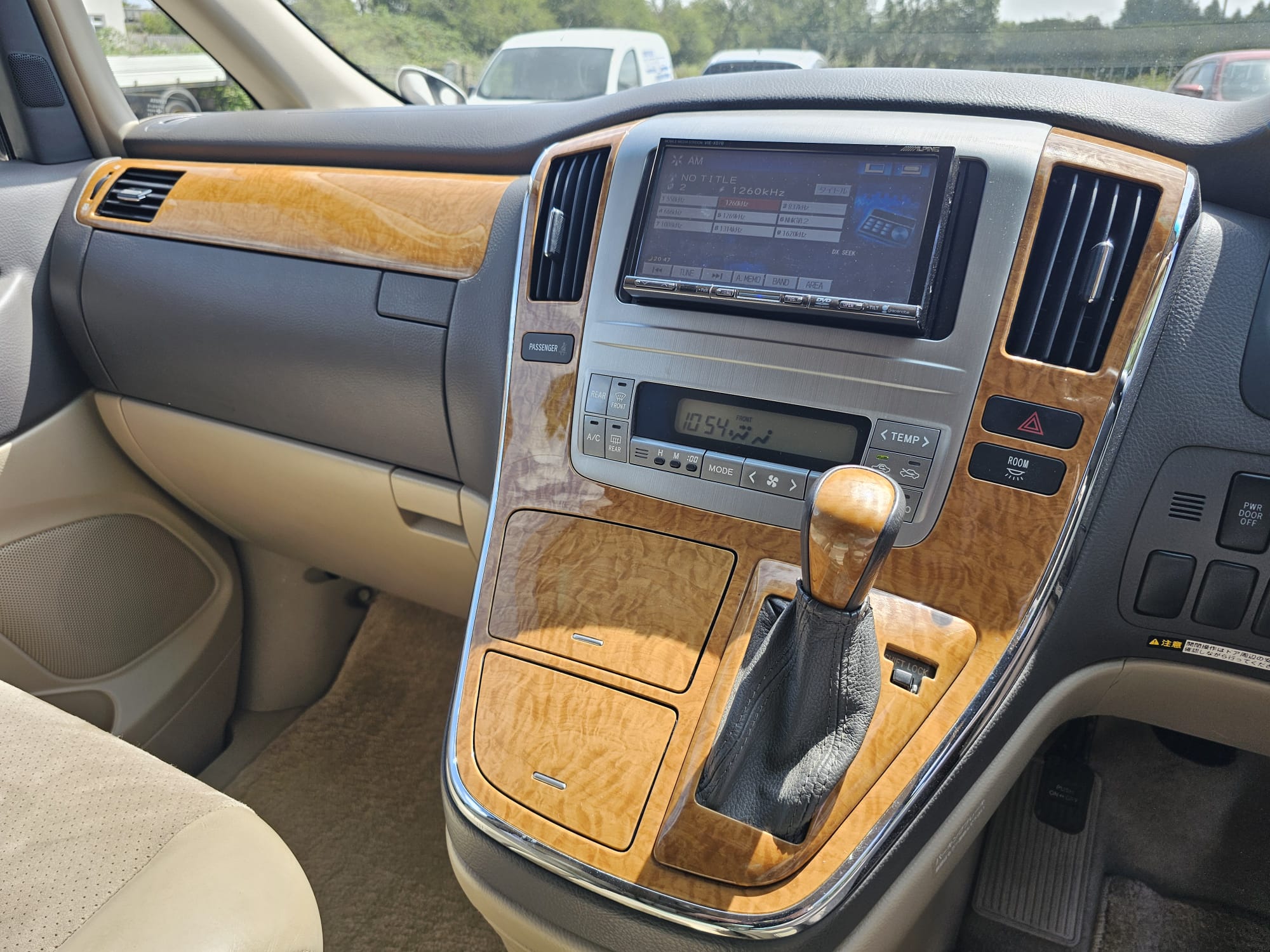 Toyota Alphard G-Edition 3.0L V6 Automatic CVT 8 Seater MPV