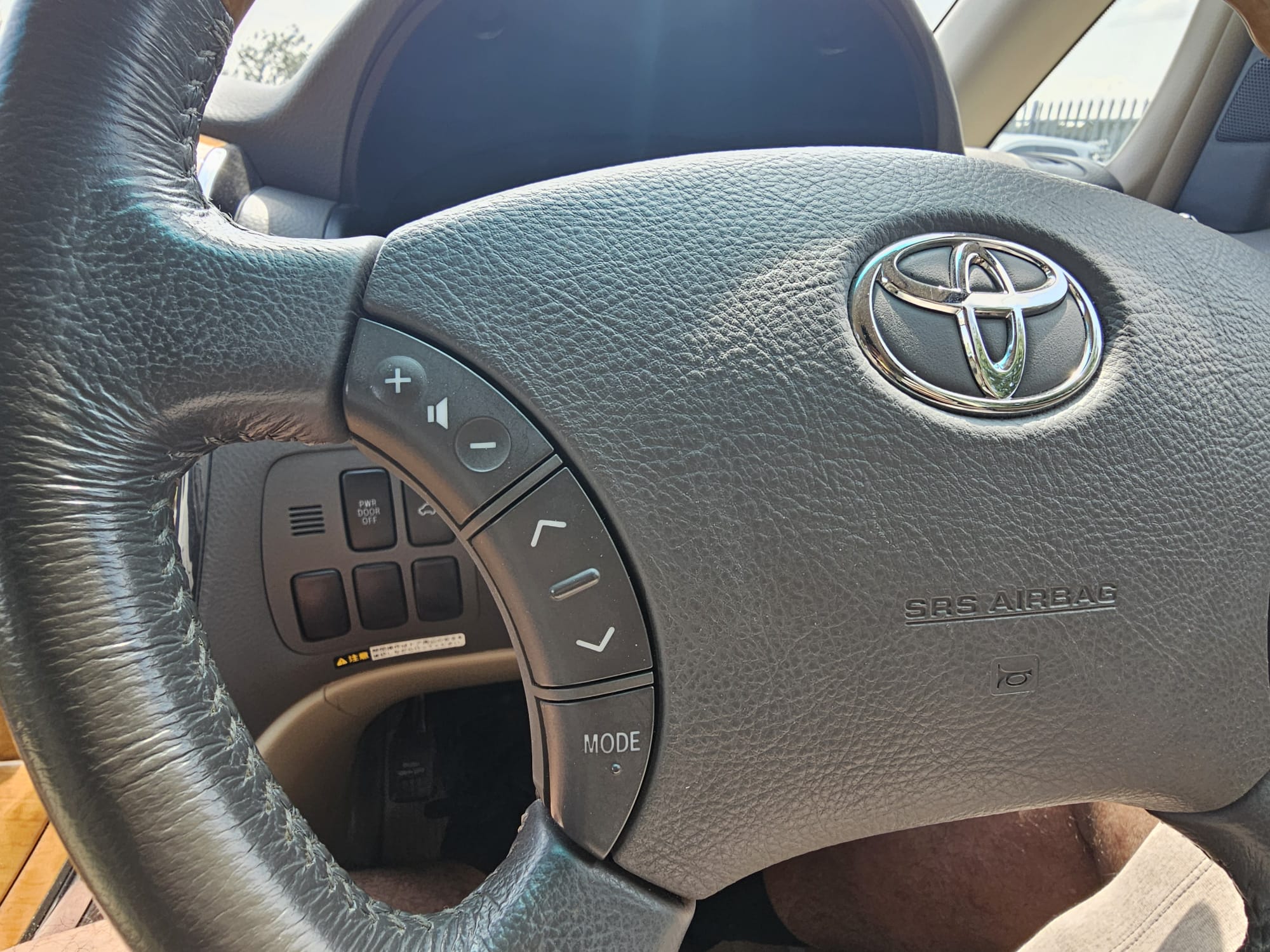 Toyota Alphard G-Edition 3.0L V6 Automatic CVT 8 Seater MPV