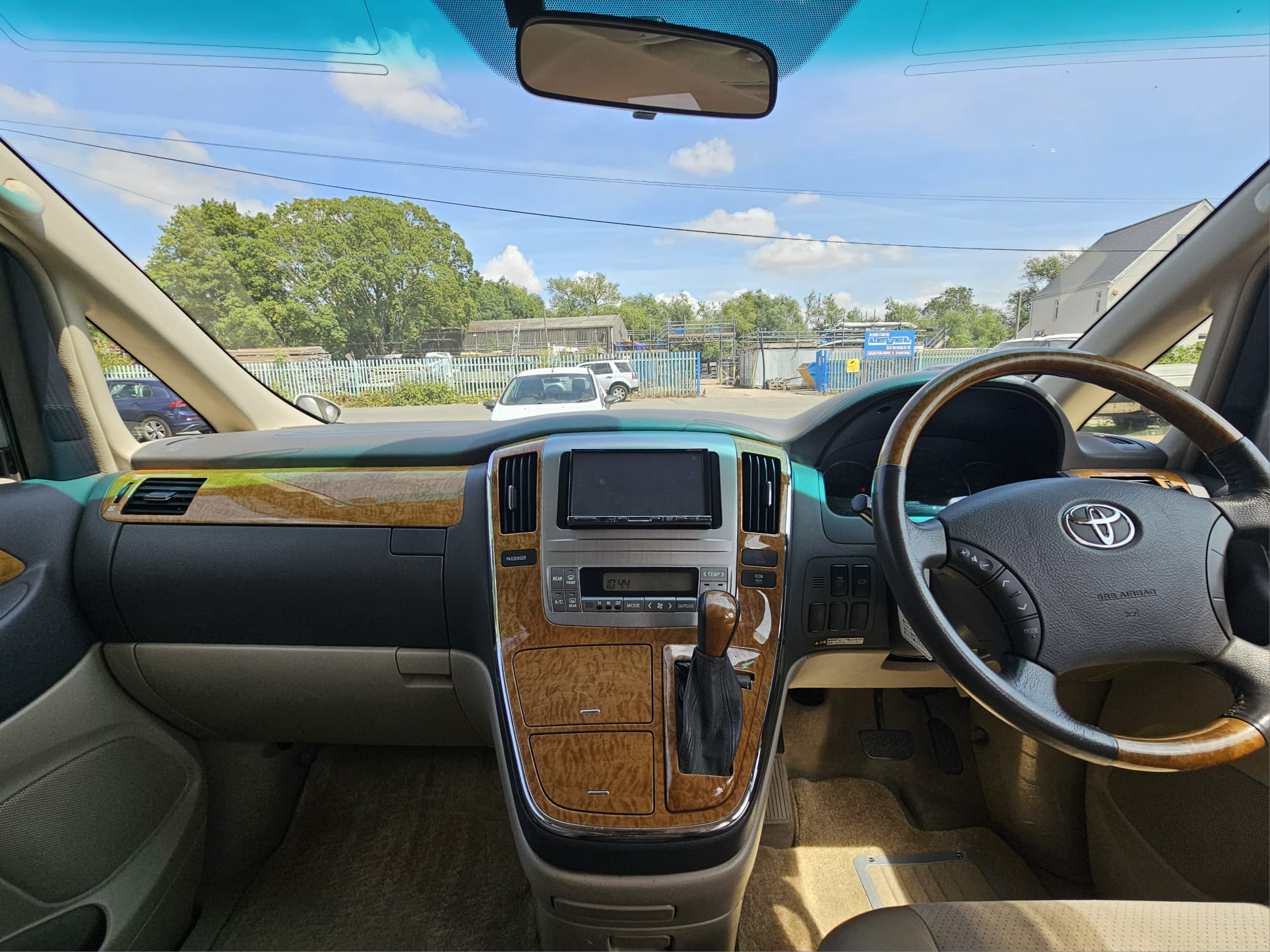 Toyota Alphard G-Edition 3.0L V6 Automatic CVT 8 Seater MPV