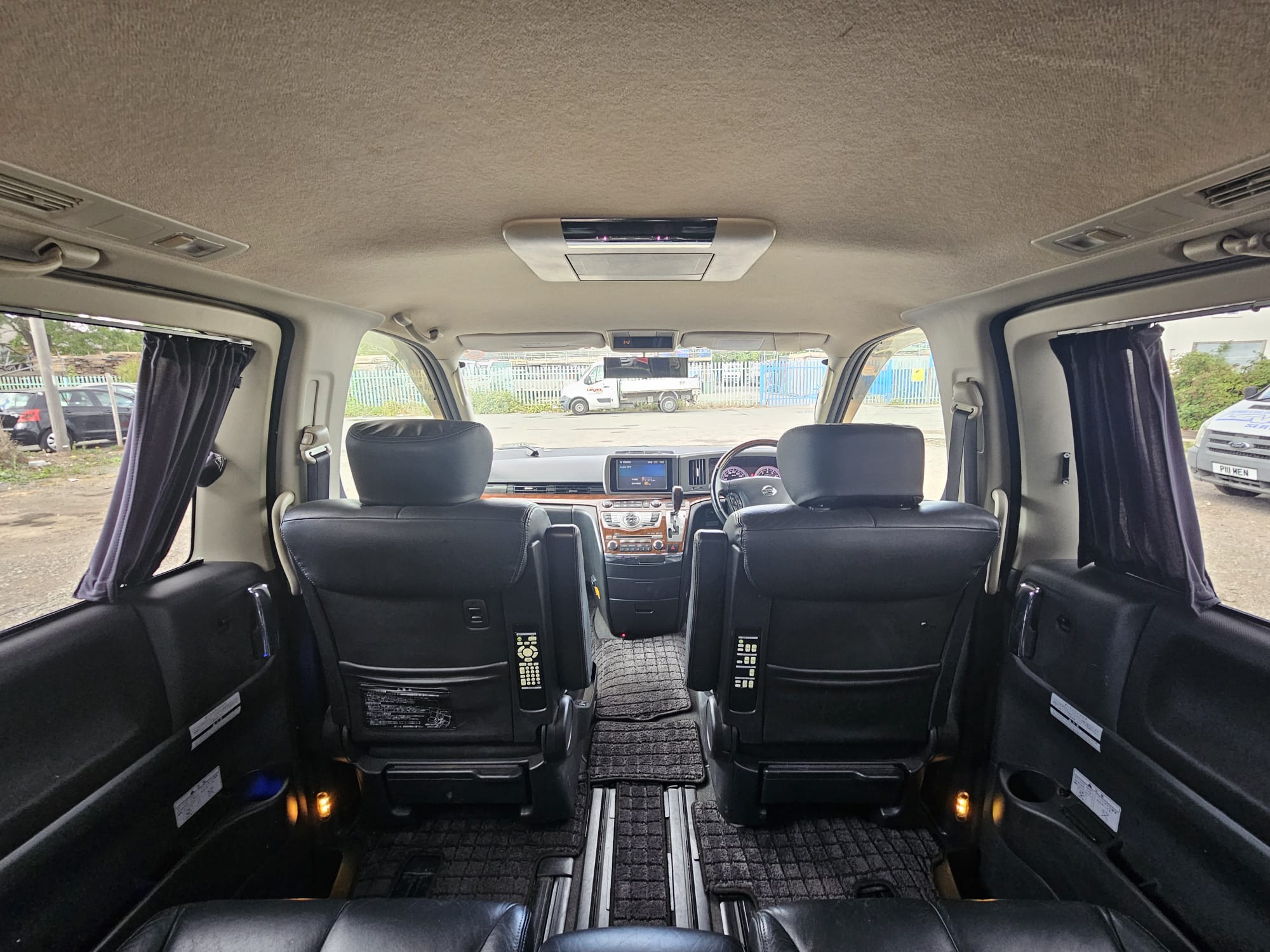 NISSAN ELGRAND Highway Star 3.5 V6 Auto 8 Seater MPV 50k Miles only Ulez Compliant