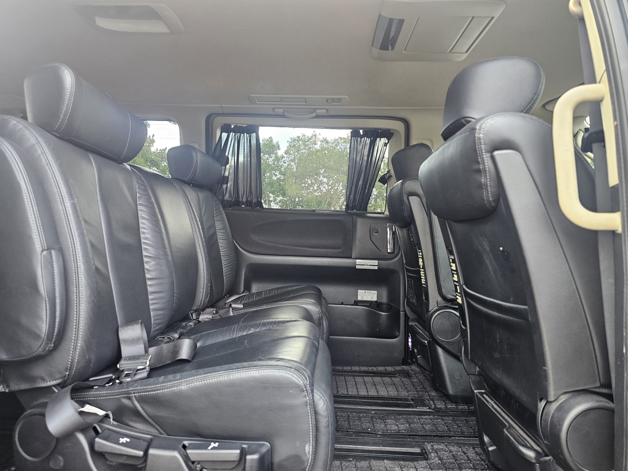 NISSAN ELGRAND Highway Star 3.5 V6 Auto 8 Seater MPV 50k Miles only Ulez Compliant