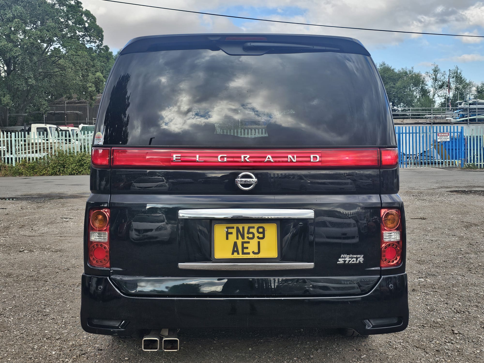 NISSAN ELGRAND Highway Star 3.5 V6 Auto 8 Seater MPV 50k Miles only Ulez Compliant