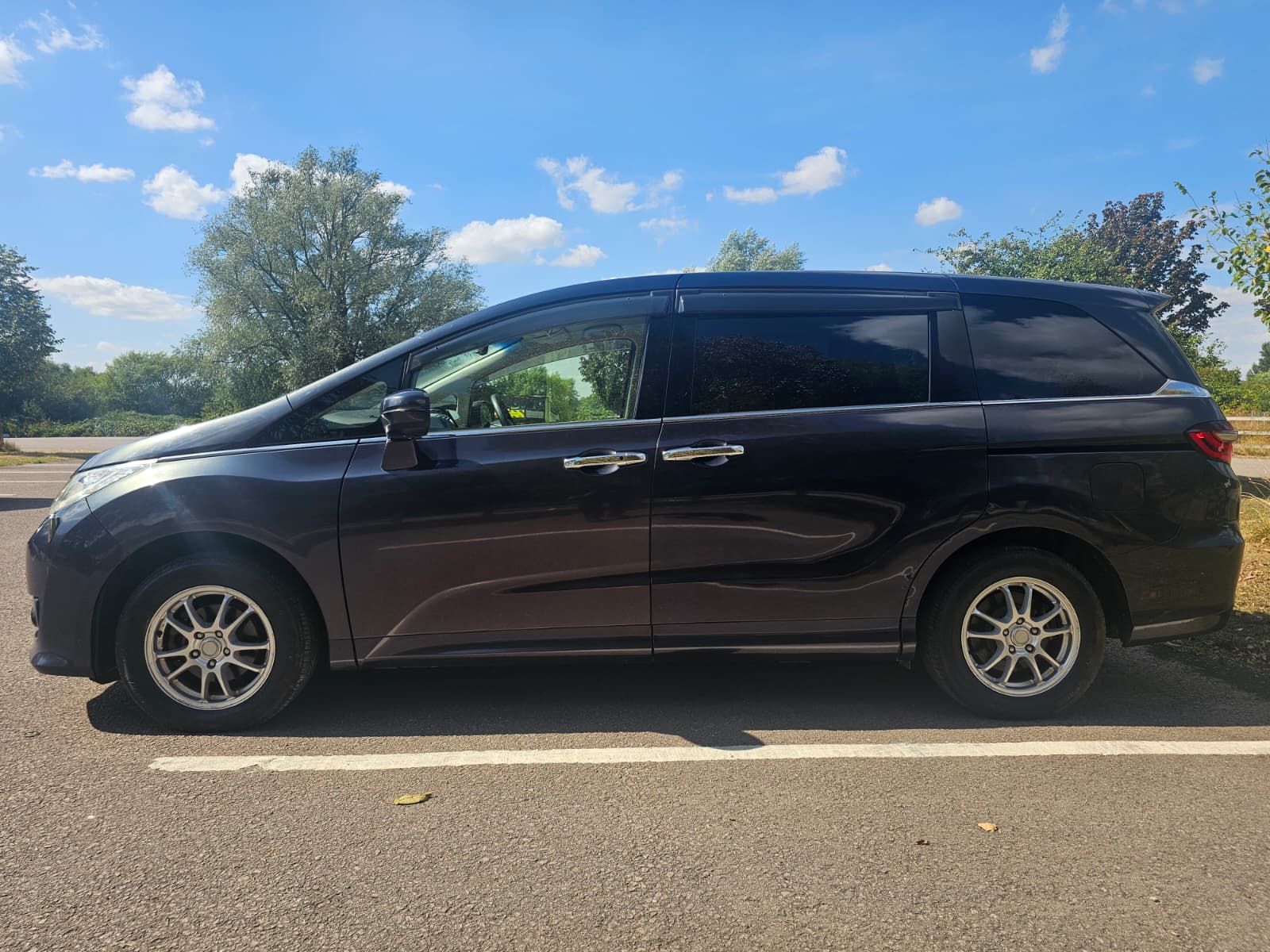 HONDA ODYSSEY 2.4 AWD Automatic CVT 8 Seater MPV