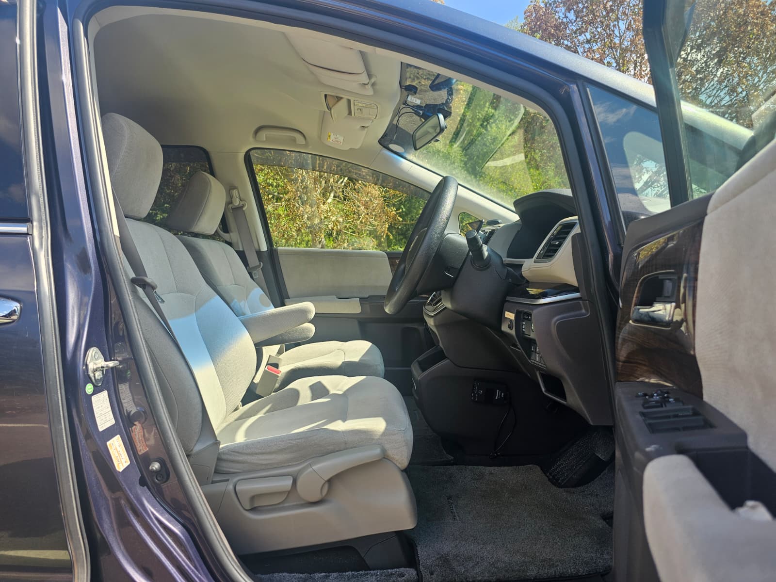 HONDA ODYSSEY 2.4 AWD Automatic CVT 8 Seater MPV