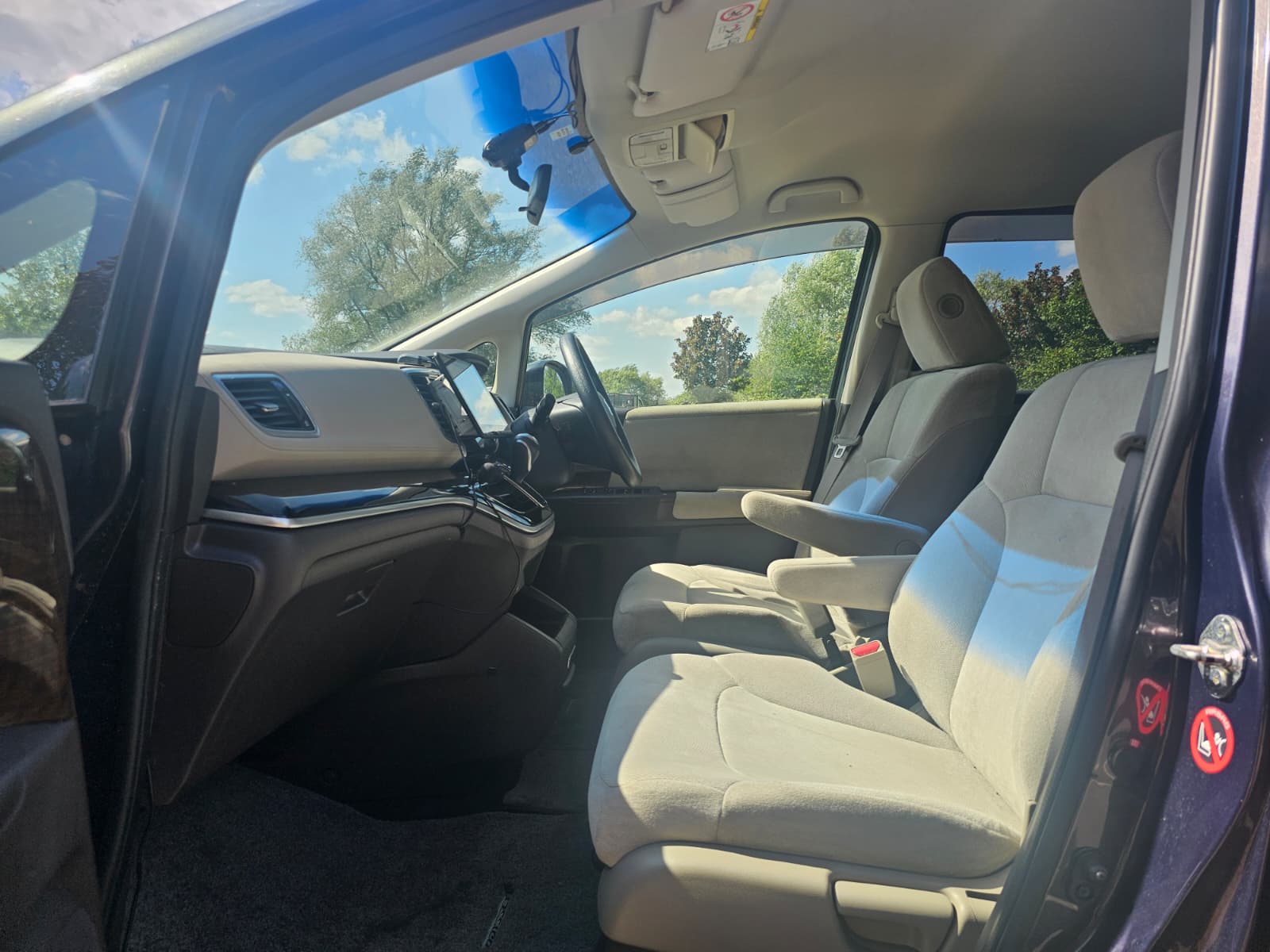 HONDA ODYSSEY 2.4 AWD Automatic CVT 8 Seater MPV