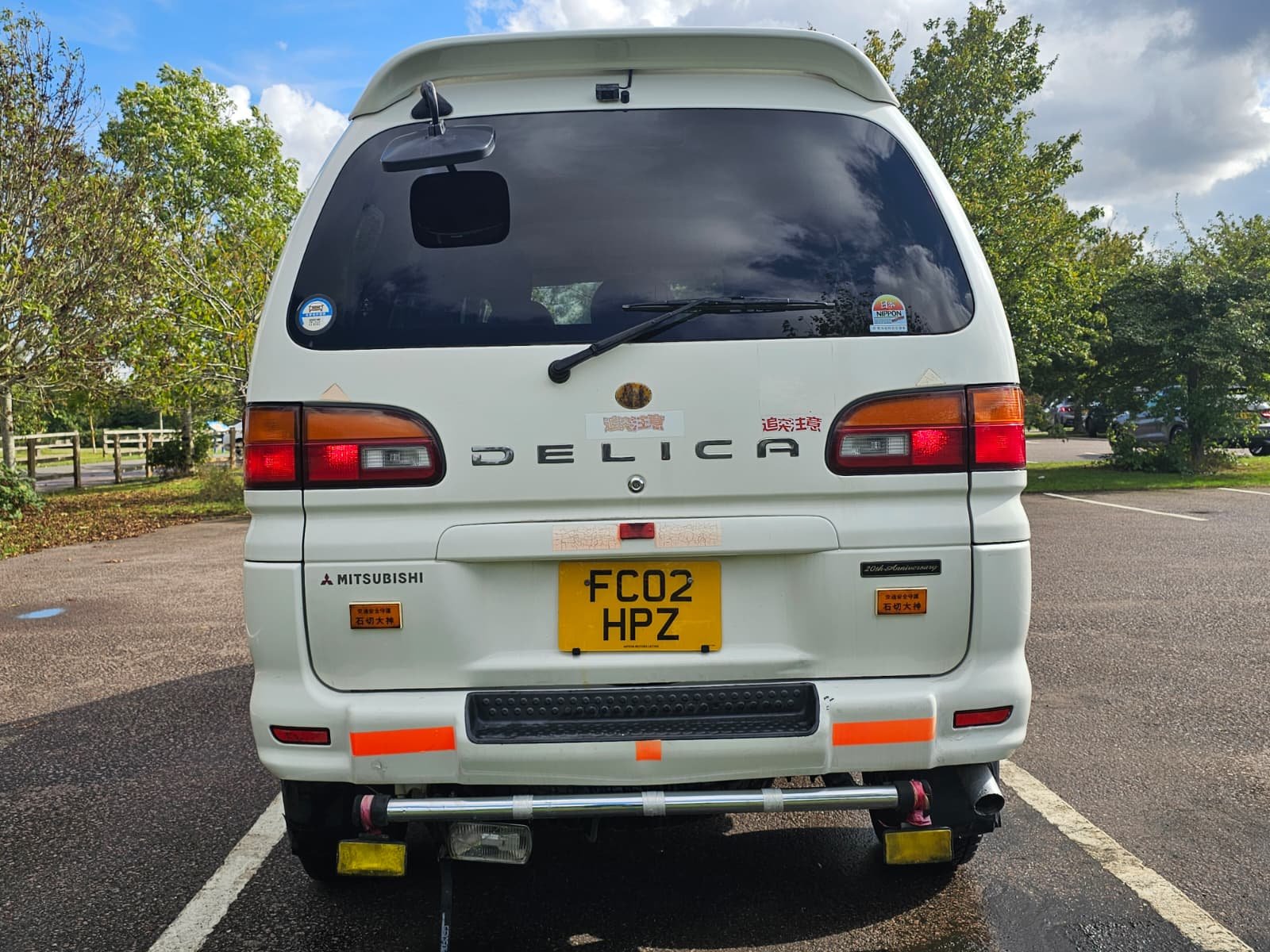 MITSUBISHI DELICA Space Gear 20th Anniversary 3.0L Auto 2WD/4WD 8 Seater MPV
