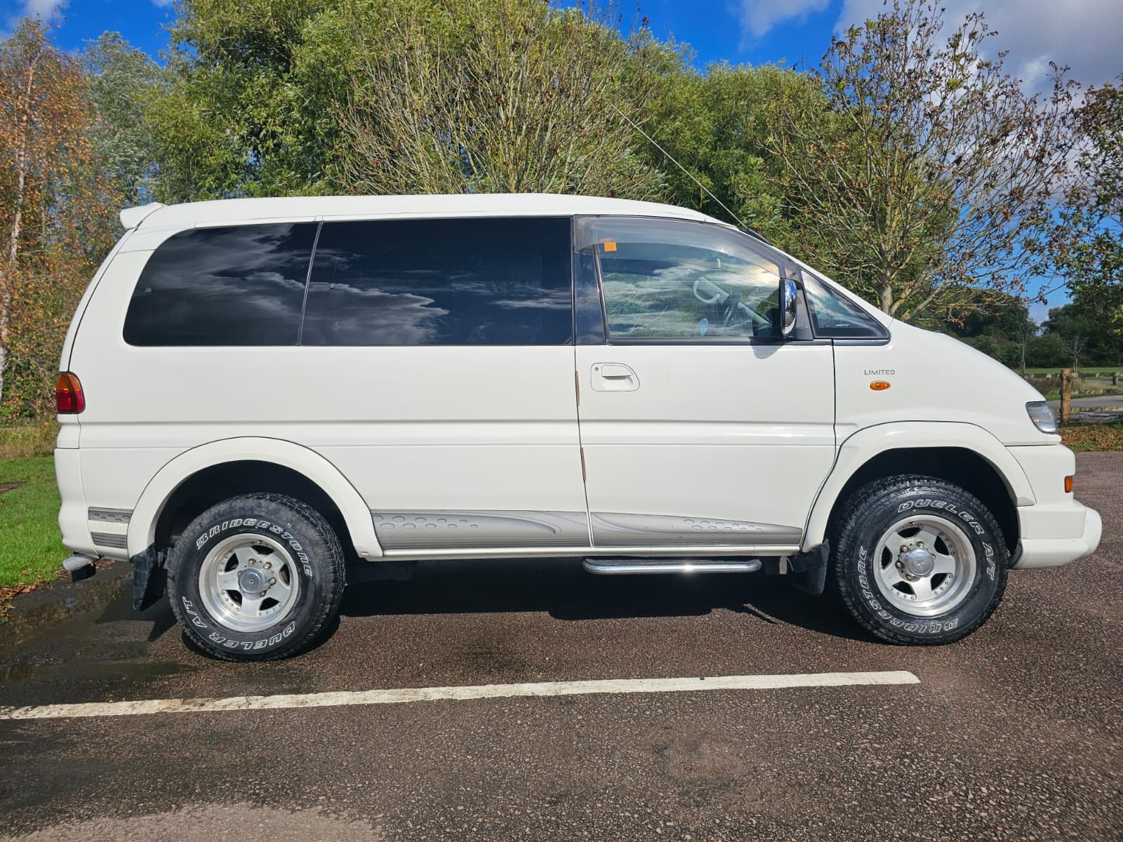 MITSUBISHI DELICA Space Gear 20th Anniversary 3.0L Auto 2WD/4WD 8 Seater MPV