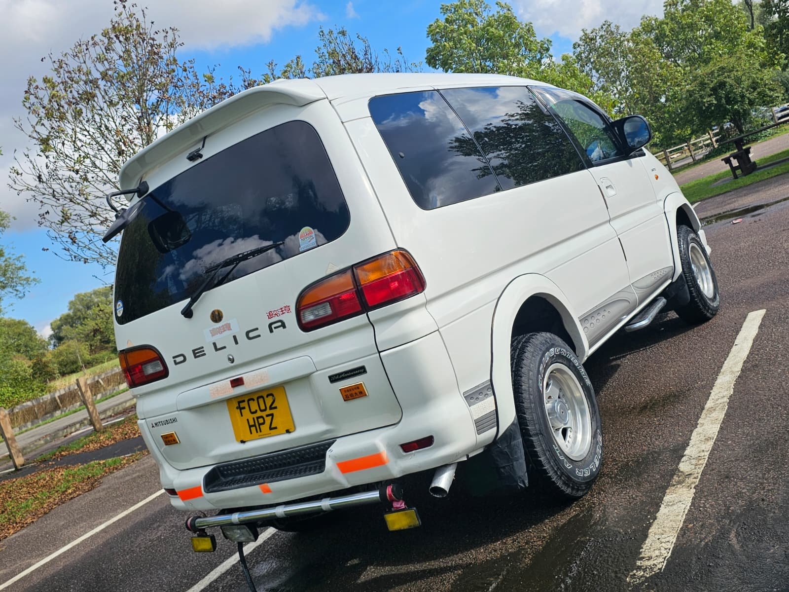 MITSUBISHI DELICA Space Gear 20th Anniversary 3.0L Auto 2WD/4WD 8 Seater MPV