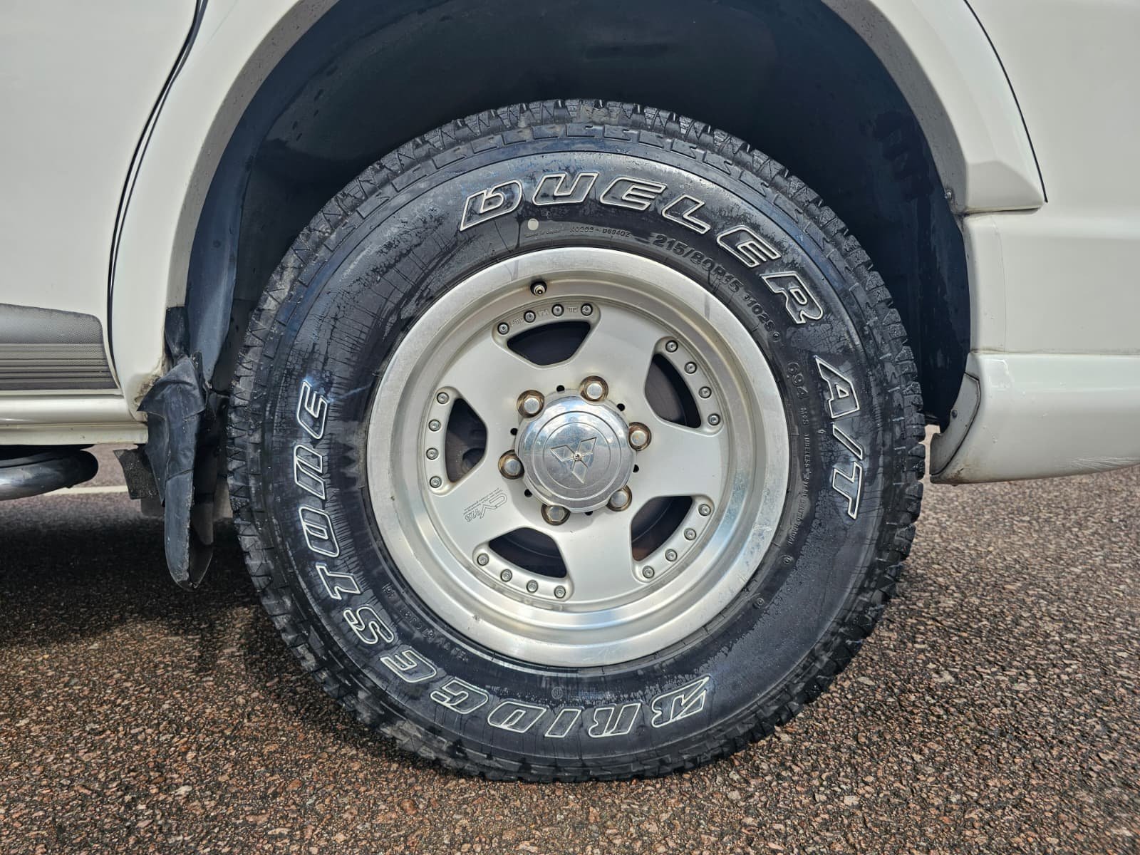 MITSUBISHI DELICA Space Gear 20th Anniversary 3.0L Auto 2WD/4WD 8 Seater MPV