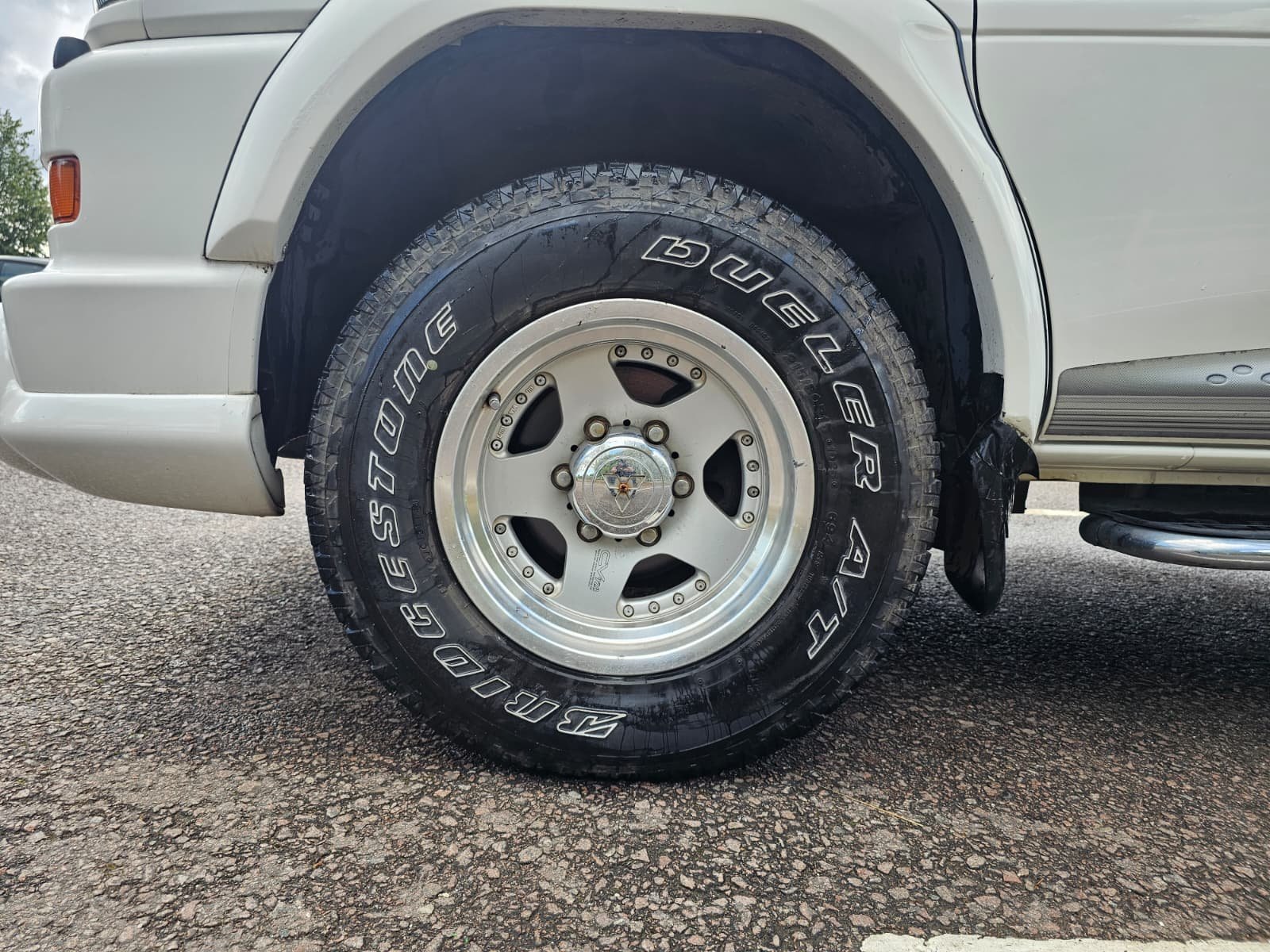 MITSUBISHI DELICA Space Gear 20th Anniversary 3.0L Auto 2WD/4WD 8 Seater MPV