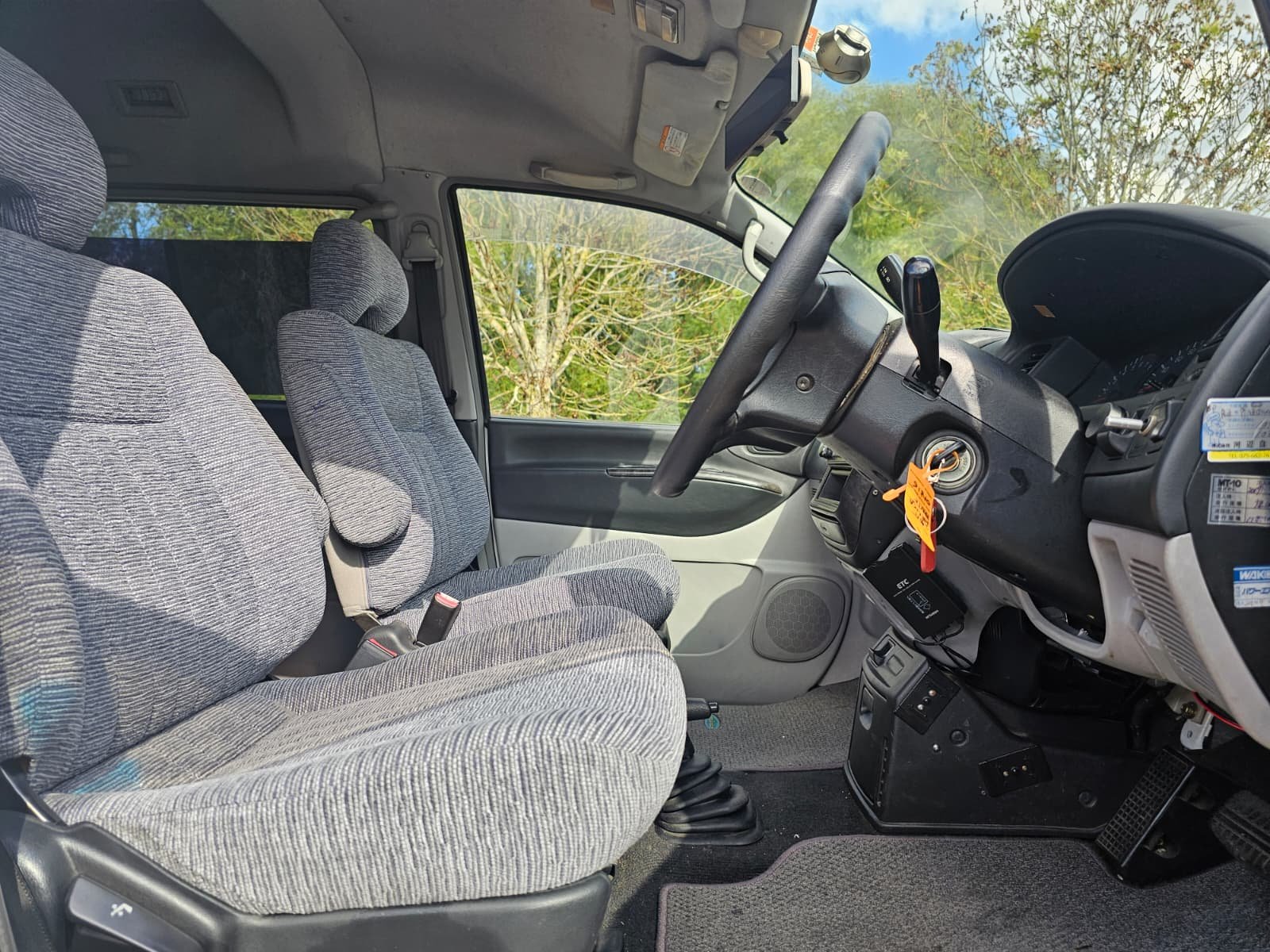 MITSUBISHI DELICA Space Gear 20th Anniversary 3.0L Auto 2WD/4WD 8 Seater MPV