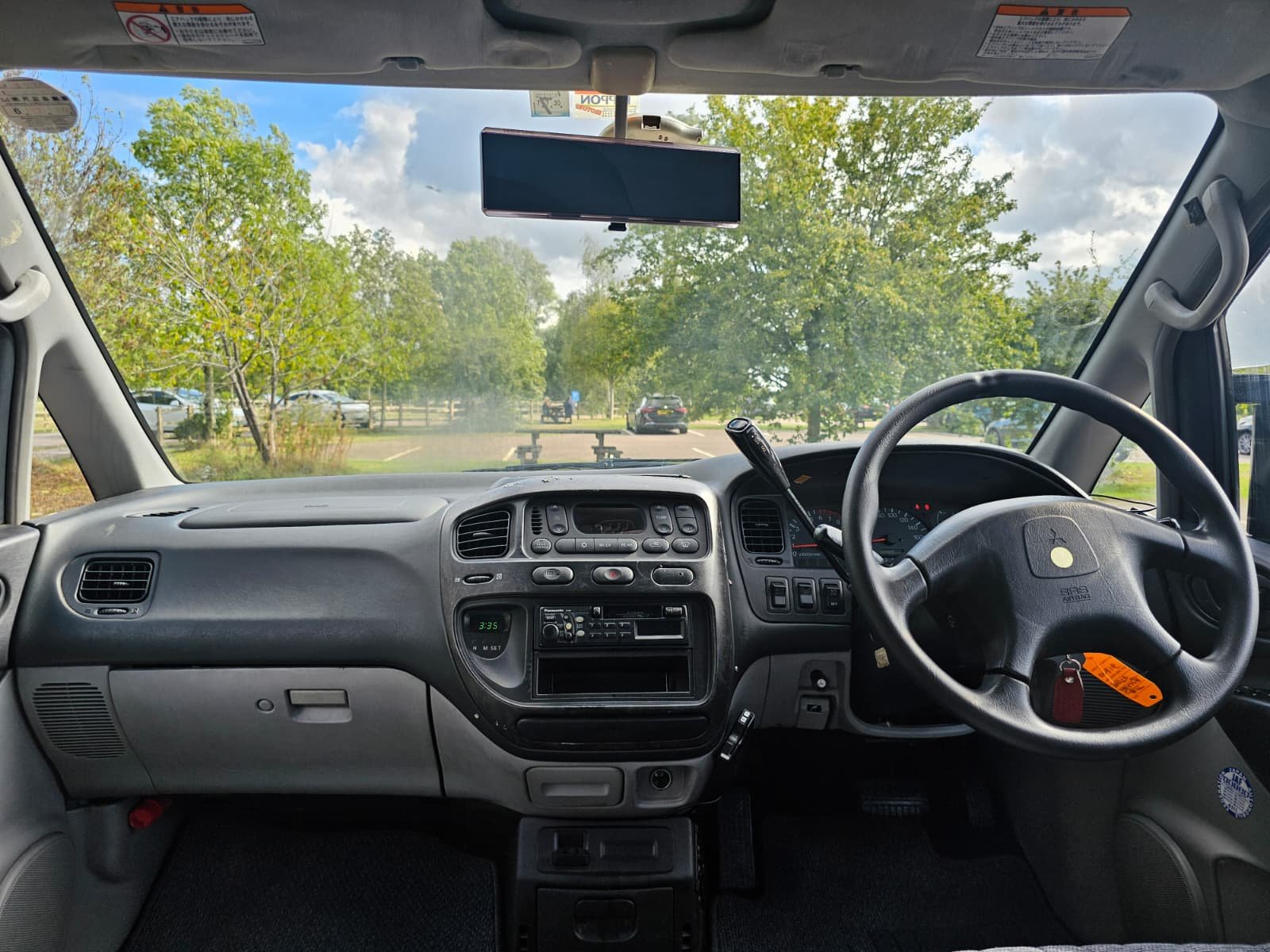 MITSUBISHI DELICA Space Gear 20th Anniversary 3.0L Auto 2WD/4WD 8 Seater MPV