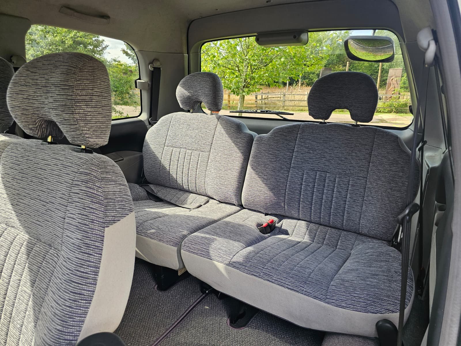 MITSUBISHI DELICA Space Gear 20th Anniversary 3.0L Auto 2WD/4WD 8 Seater MPV