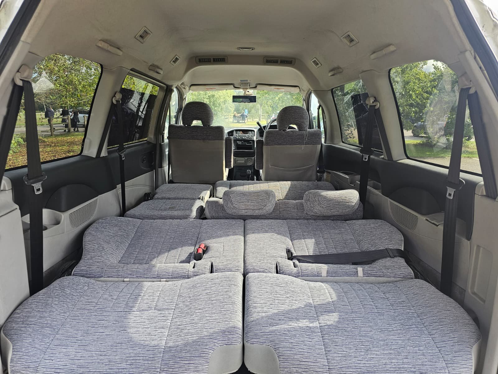 MITSUBISHI DELICA Space Gear 20th Anniversary 3.0L Auto 2WD/4WD 8 Seater MPV