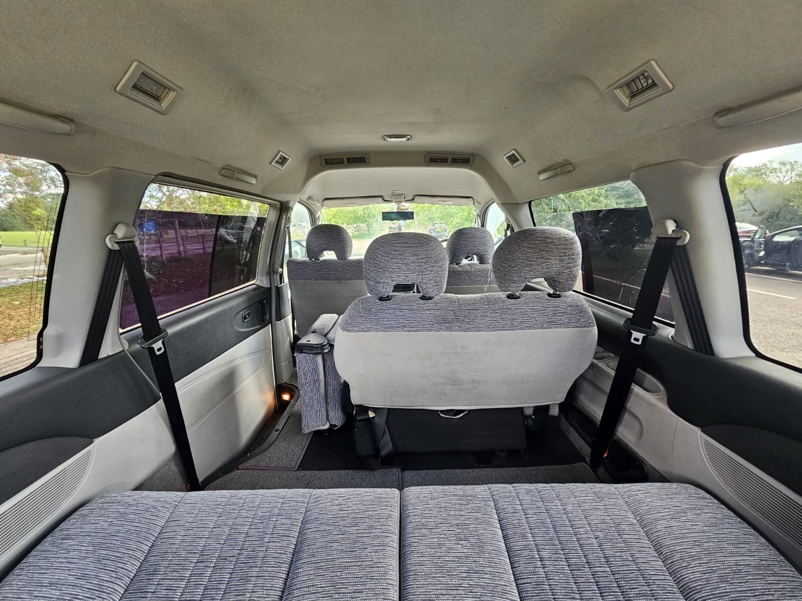 MITSUBISHI DELICA Space Gear 20th Anniversary 3.0L Auto 2WD/4WD 8 Seater MPV