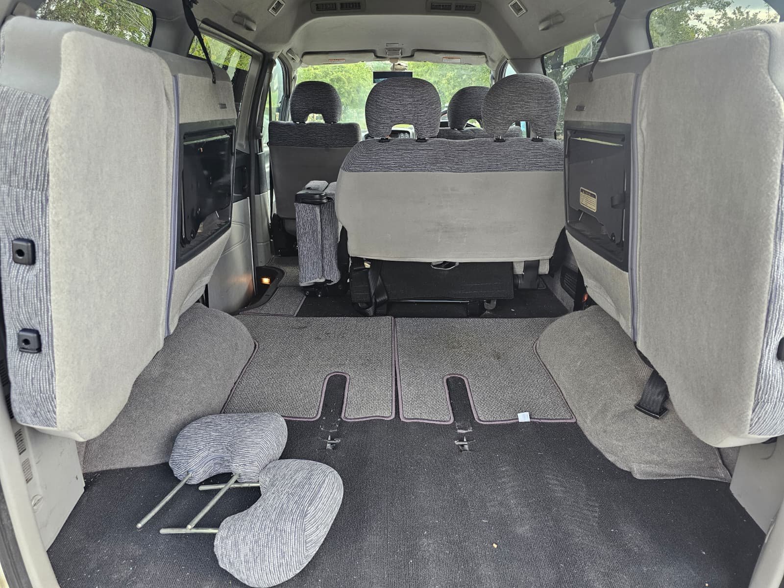 MITSUBISHI DELICA Space Gear 20th Anniversary 3.0L Auto 2WD/4WD 8 Seater MPV