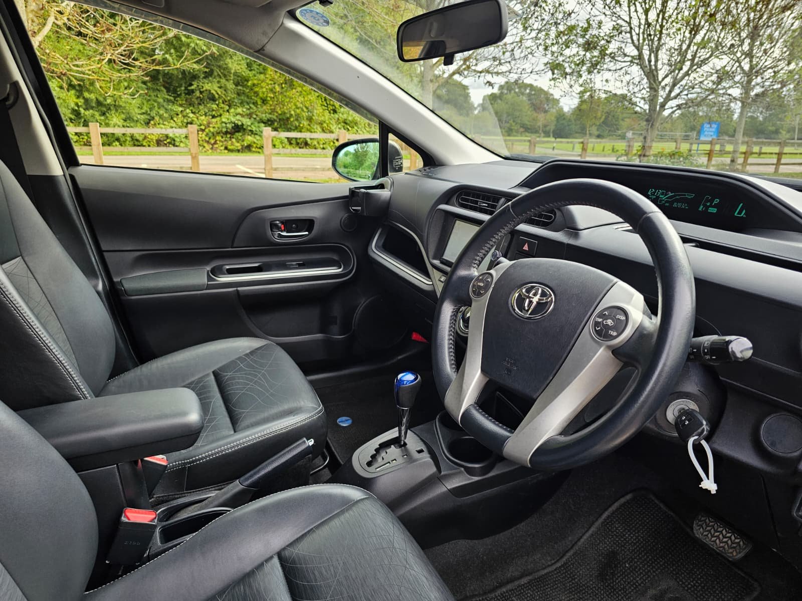 TOYOTA AQUA Corolla 1.5h Hybrid Automatic CVT 5dr