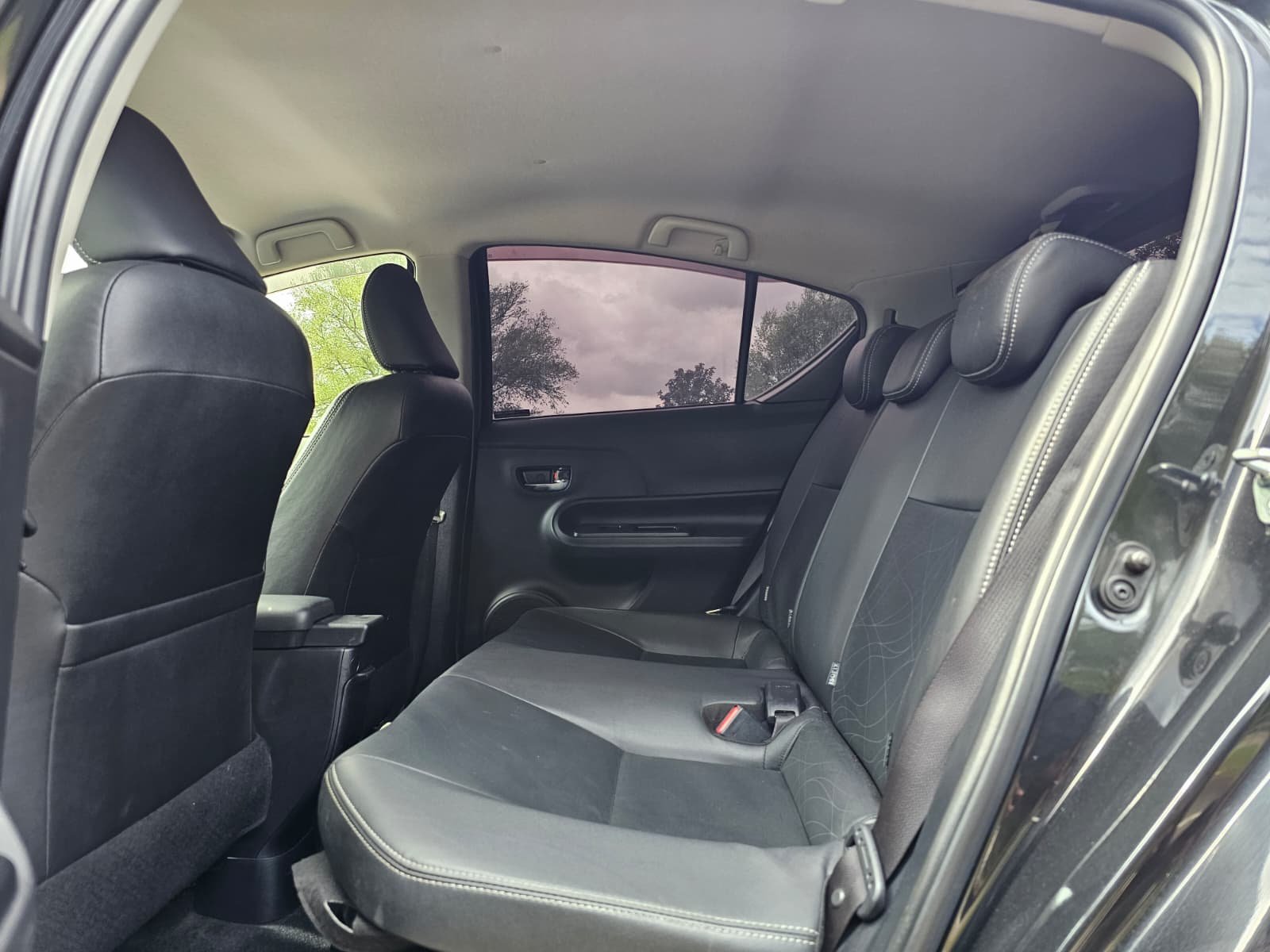 TOYOTA AQUA Corolla 1.5h Hybrid Automatic CVT 5dr