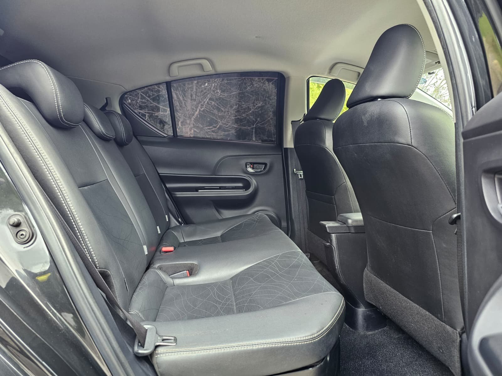 TOYOTA AQUA Corolla 1.5h Hybrid Automatic CVT 5dr