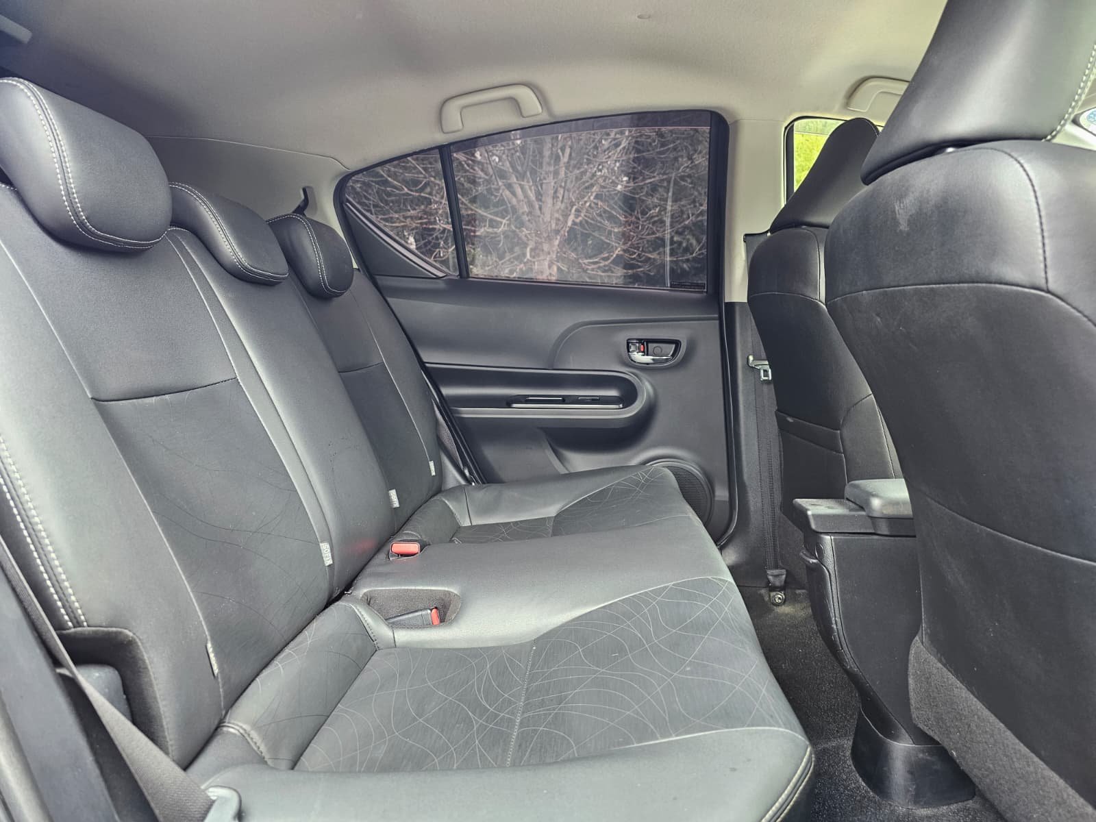 TOYOTA AQUA Corolla 1.5h Hybrid Automatic CVT 5dr