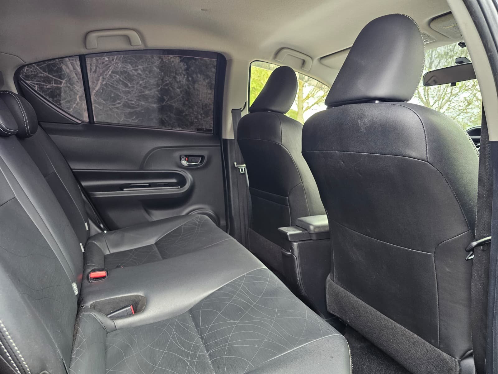 TOYOTA AQUA Corolla 1.5h Hybrid Automatic CVT 5dr