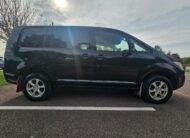 MITSUBISHI DELICA D5 2.4 Automatic 8 Seater 4X4 Switchable MPV