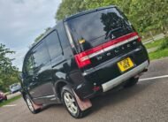MITSUBISHI DELICA D5 2.4 Automatic 8 Seater 4X4 Switchable MPV