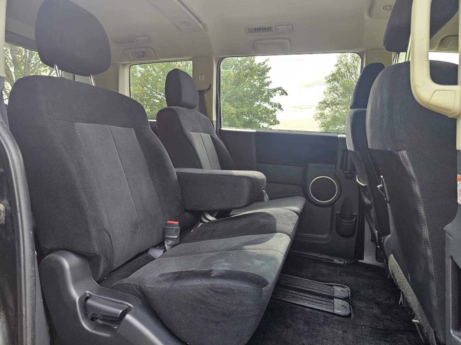 MITSUBISHI DELICA D5 2.4 Automatic 8 Seater 4X4 Switchable MPV