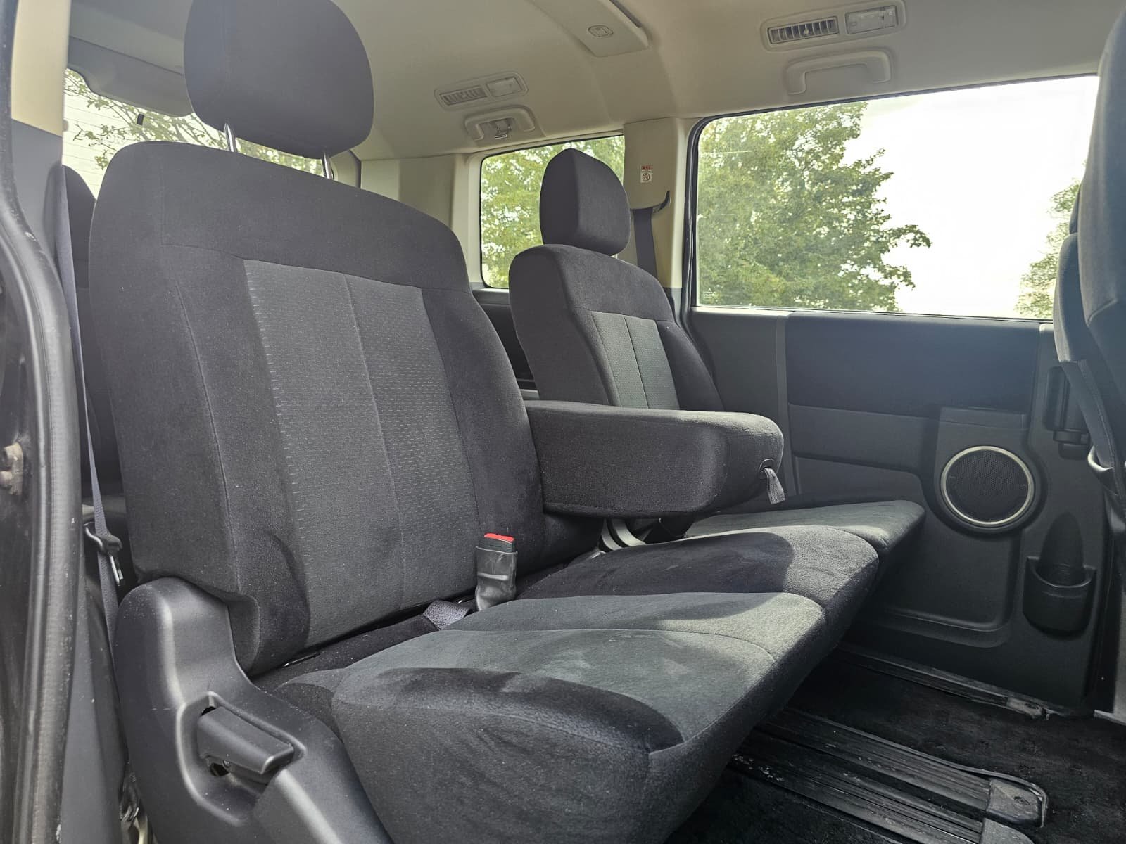 MITSUBISHI DELICA D5 2.4 Automatic 8 Seater 4X4 Switchable MPV