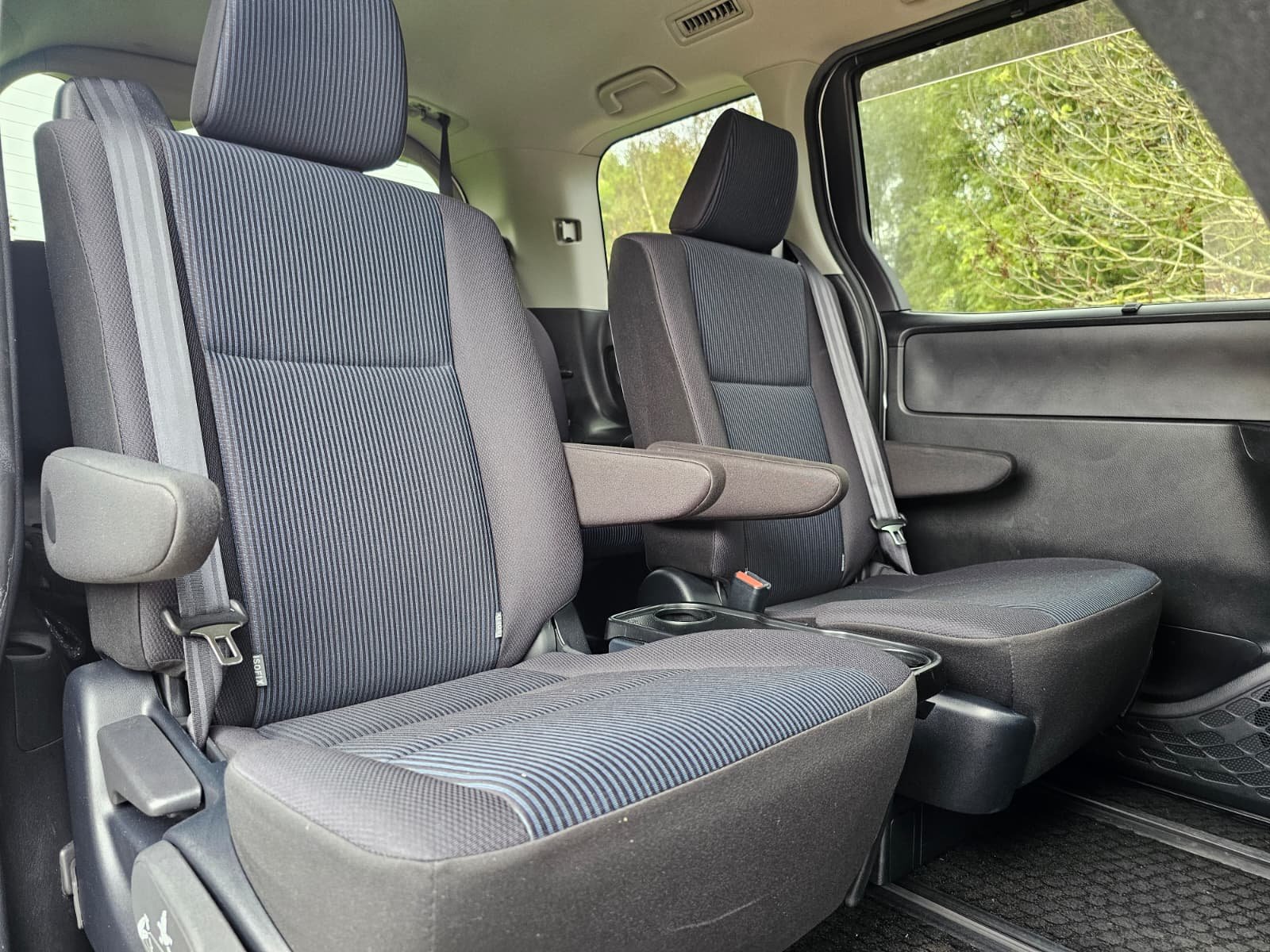 TOYOTA NOAH VOXY 1.8h Automatic CVT 7 Seater MPV Euro 6