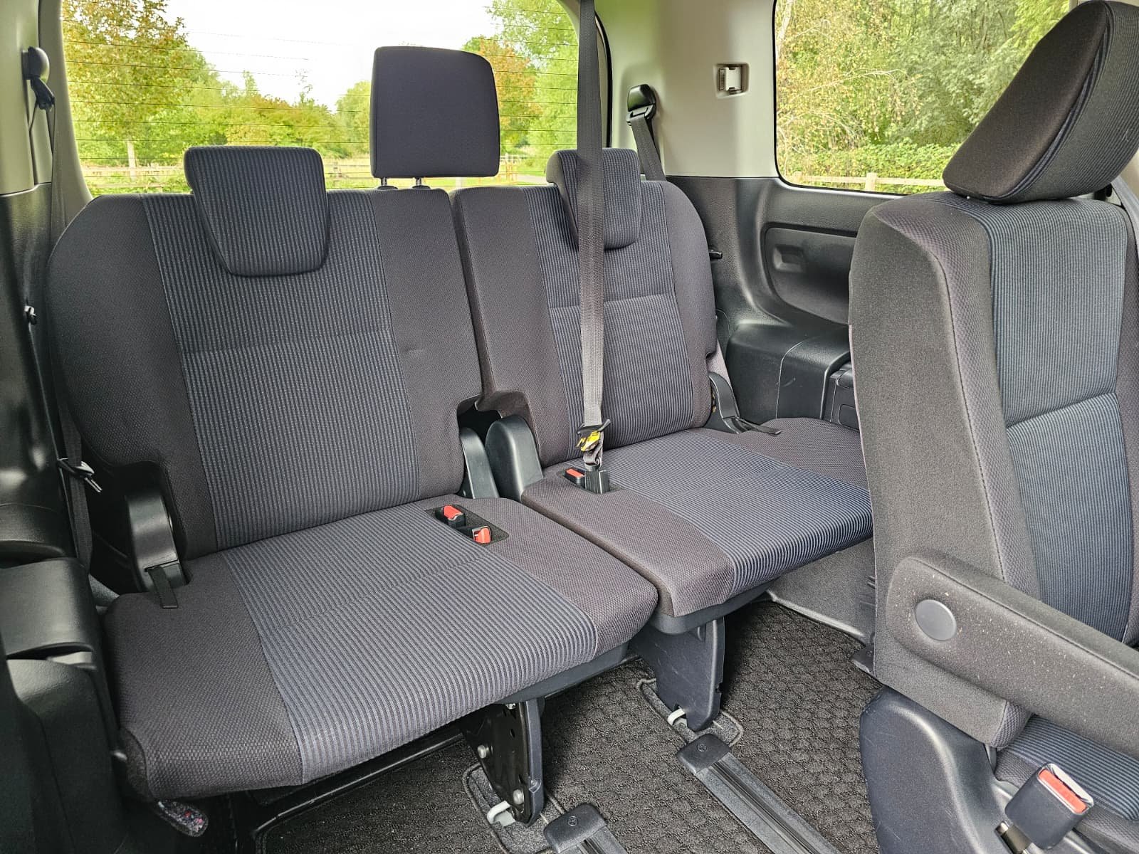 TOYOTA NOAH VOXY 1.8h Automatic CVT 7 Seater MPV Euro 6