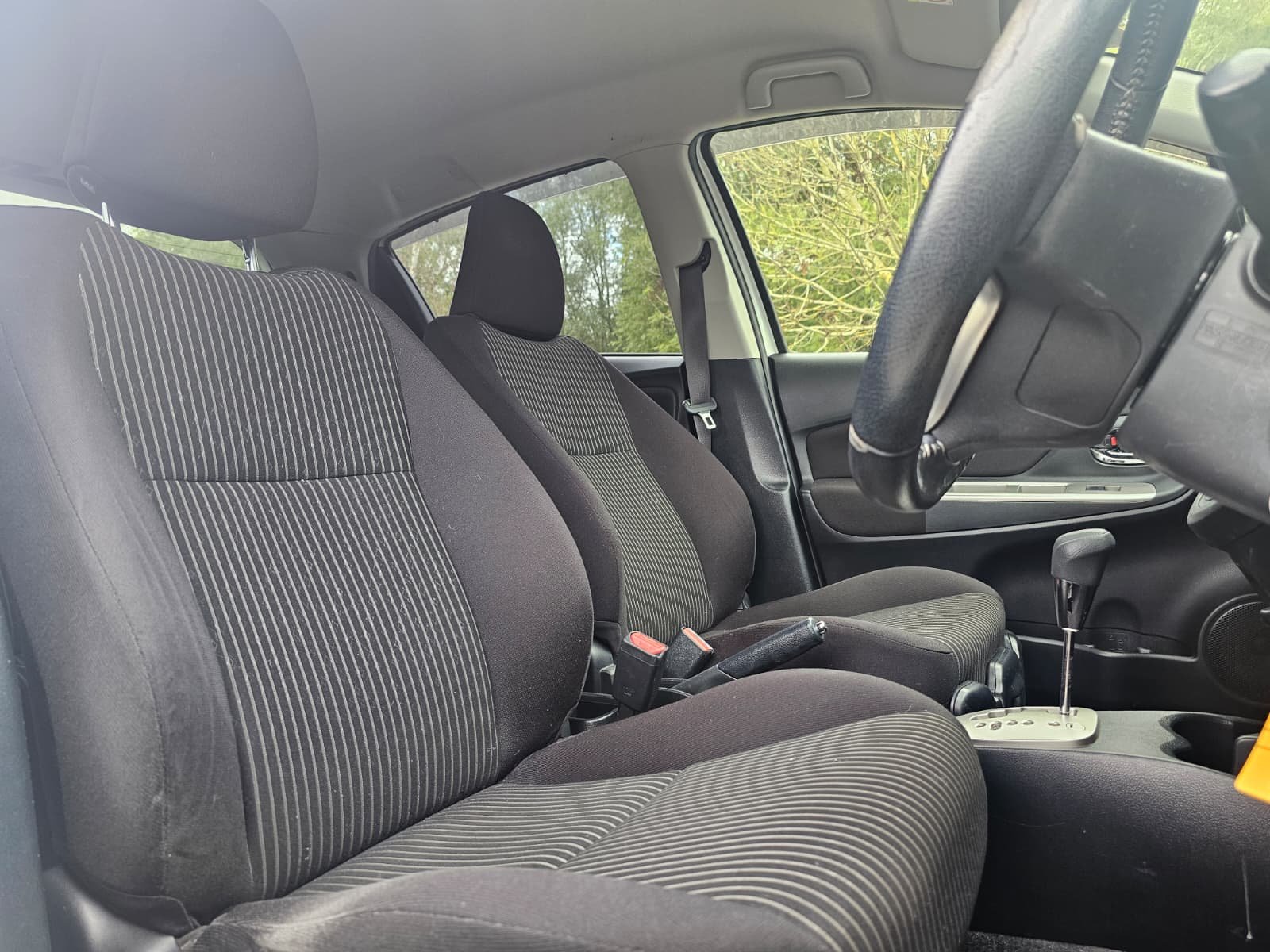 TOYOTA VITZ YARIS Jewela 1.3L Automatic CVT 4WD Hatchback