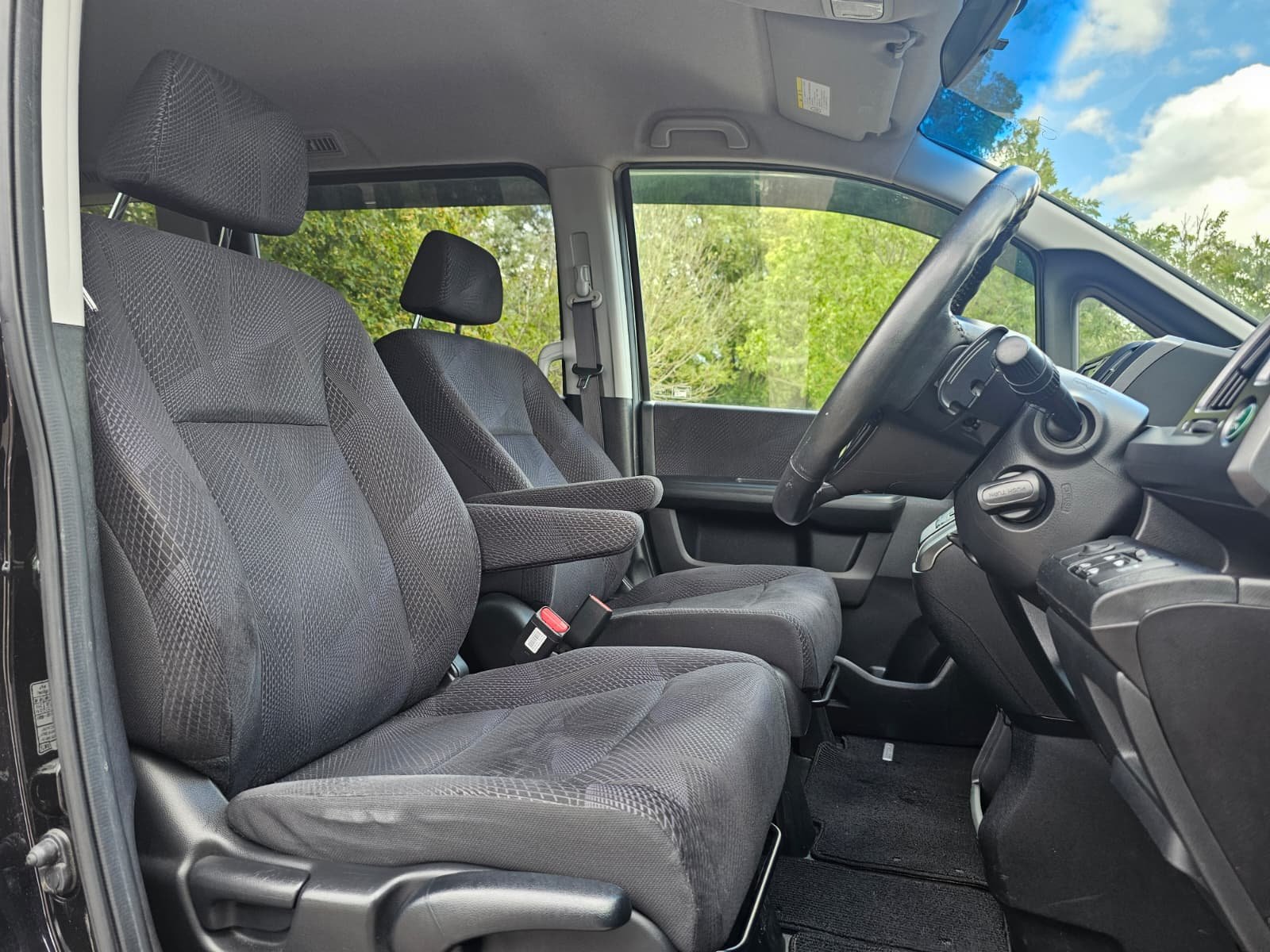 HONDA STEPWAGON Spada 2.0L Automatic CVT 8 Seater MPV