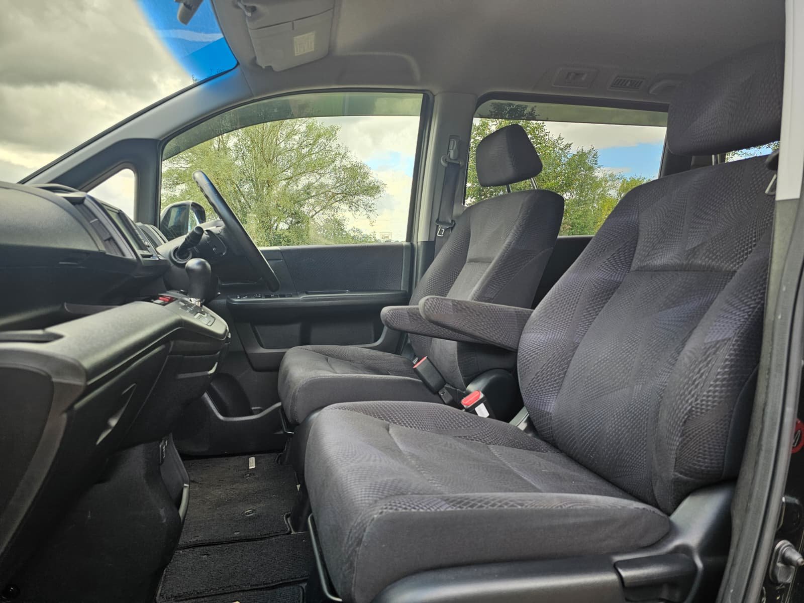 HONDA STEPWAGON Spada 2.0L Automatic CVT 8 Seater MPV