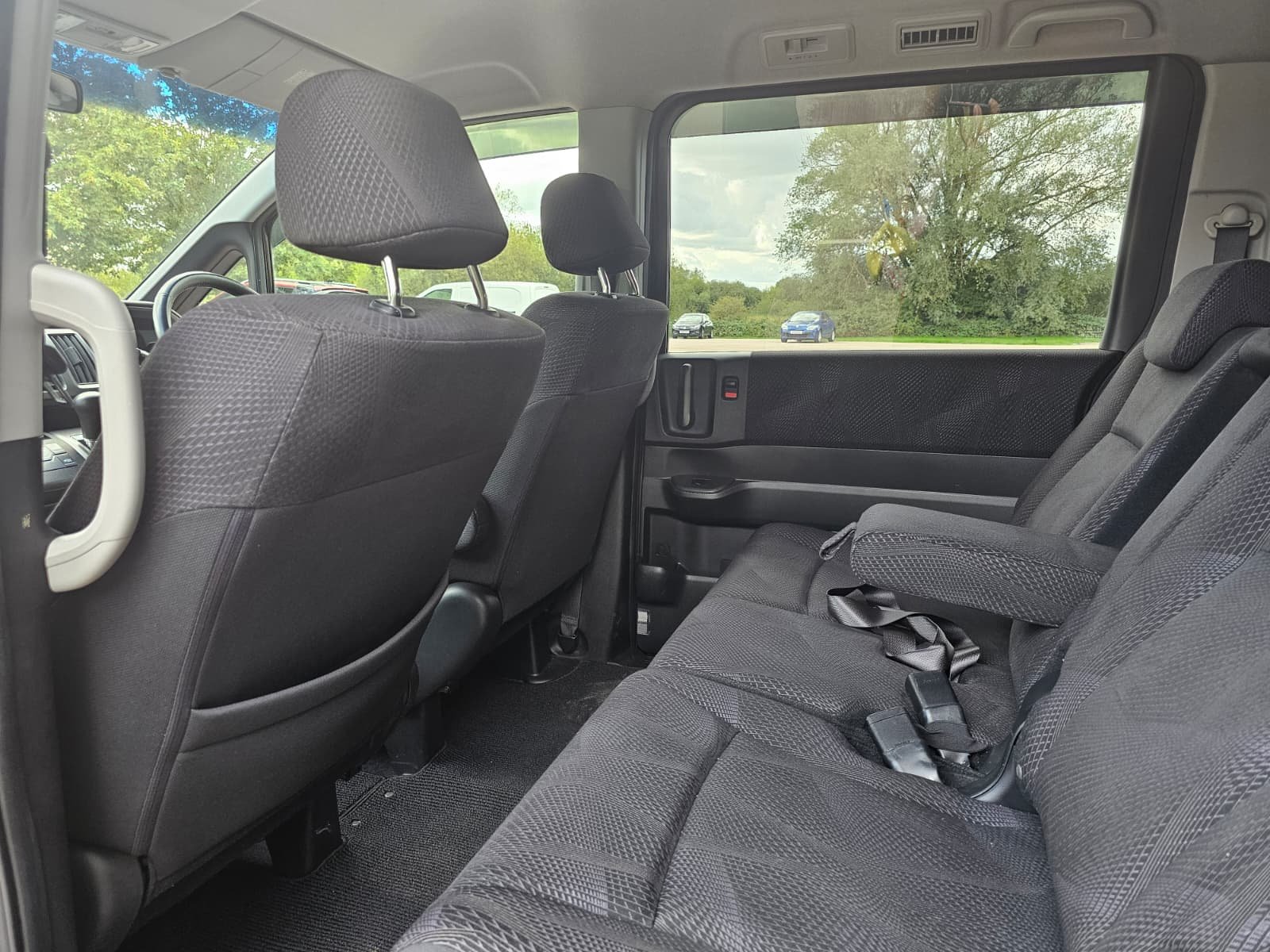 HONDA STEPWAGON Spada 2.0L Automatic CVT 8 Seater MPV