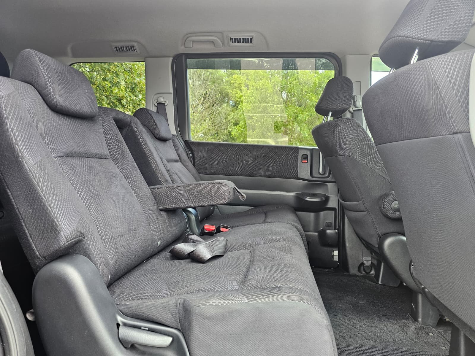 HONDA STEPWAGON Spada 2.0L Automatic CVT 8 Seater MPV