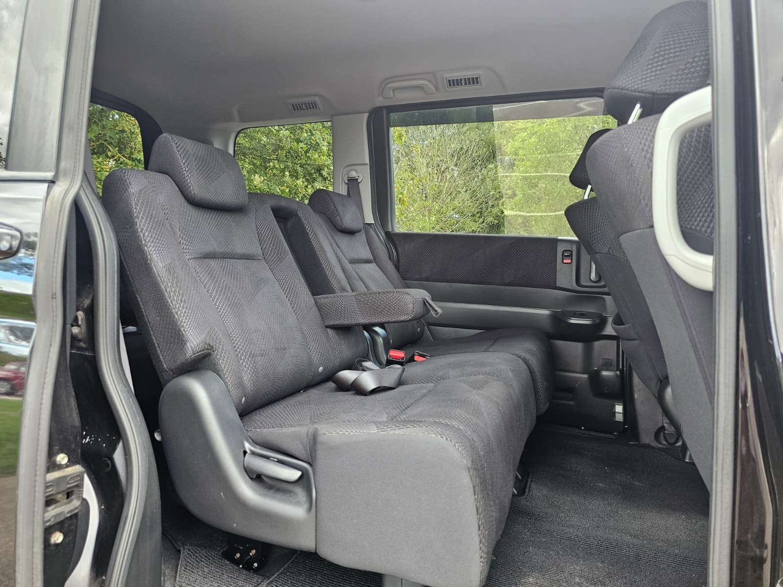 HONDA STEPWAGON Spada 2.0L Automatic CVT 8 Seater MPV