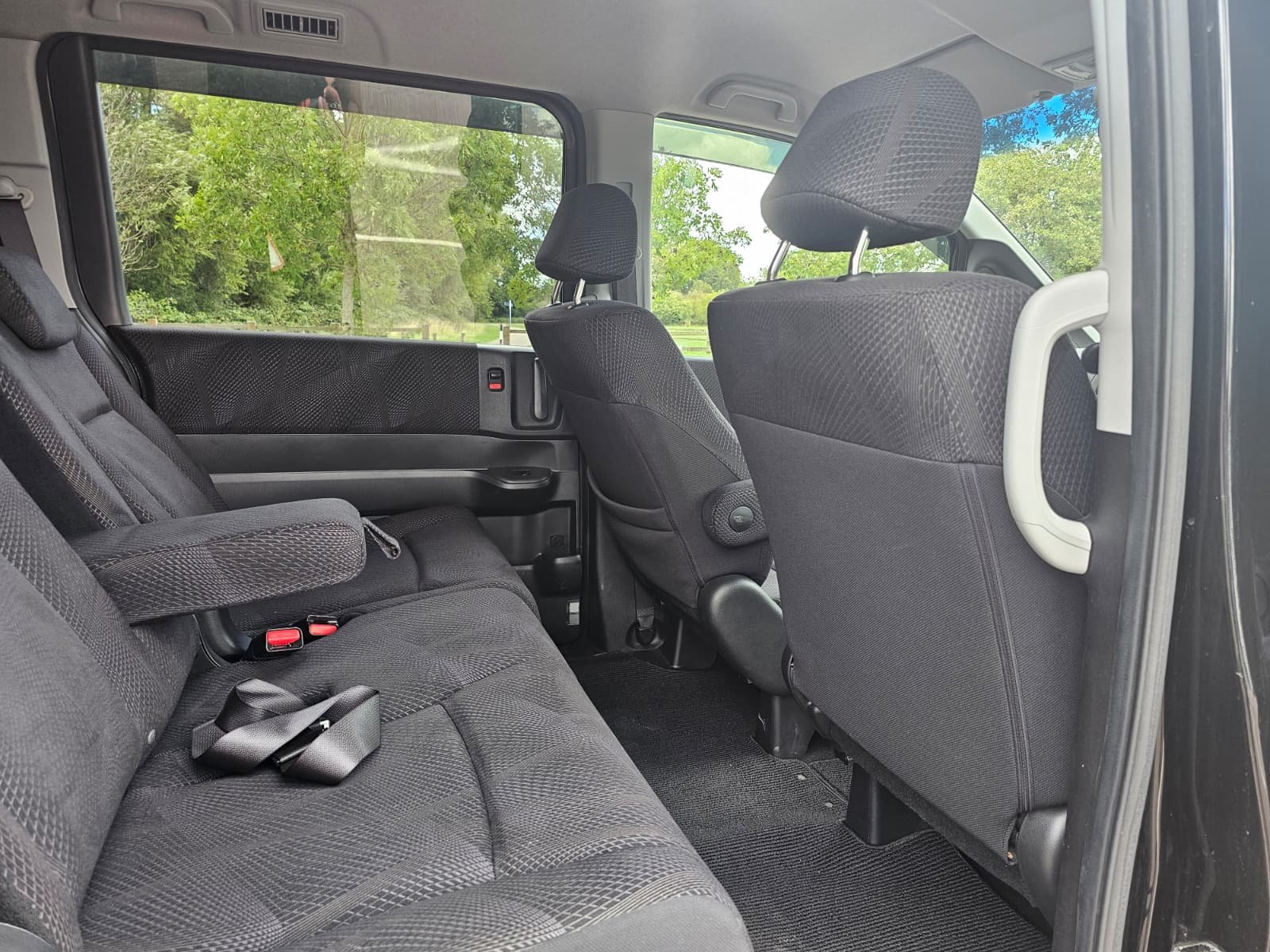 HONDA STEPWAGON Spada 2.0L Automatic CVT 8 Seater MPV