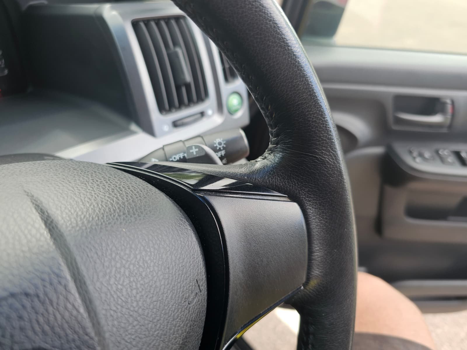 HONDA STEPWAGON Spada 2.0L Automatic CVT 8 Seater MPV