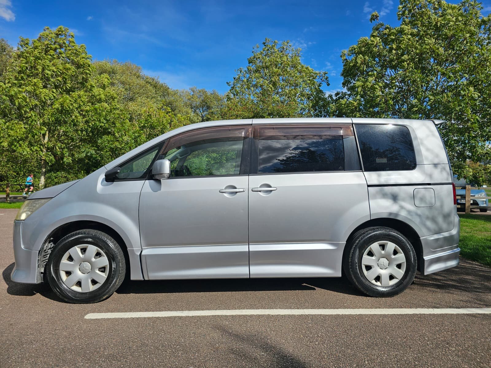 MITSUBISHI DELICA D5 Facelift 2.0L Auto 8 Seater MPV