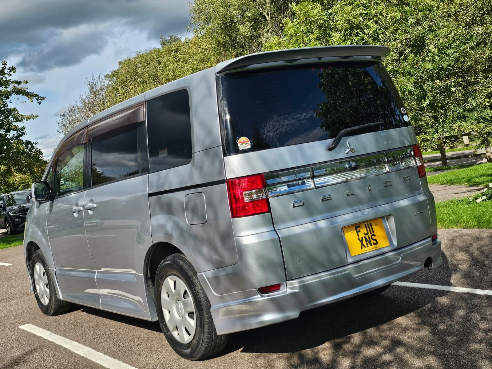 MITSUBISHI DELICA D5 Facelift 2.0L Auto 8 Seater MPV