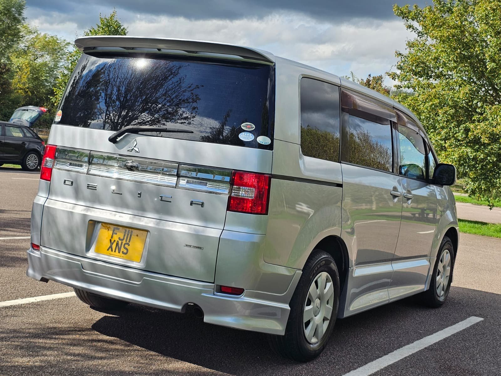 MITSUBISHI DELICA D5 Facelift 2.0L Auto 8 Seater MPV