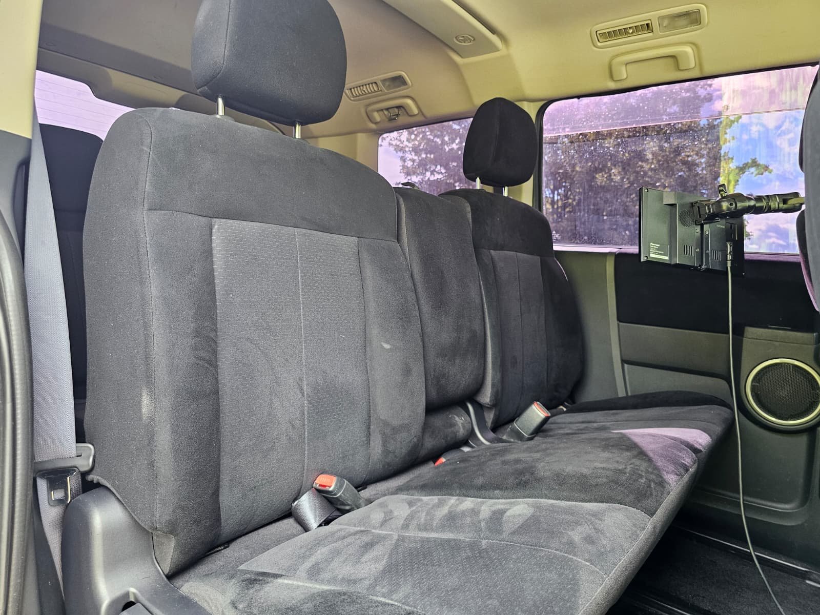 MITSUBISHI DELICA D5 Facelift 2.0L Auto 8 Seater MPV