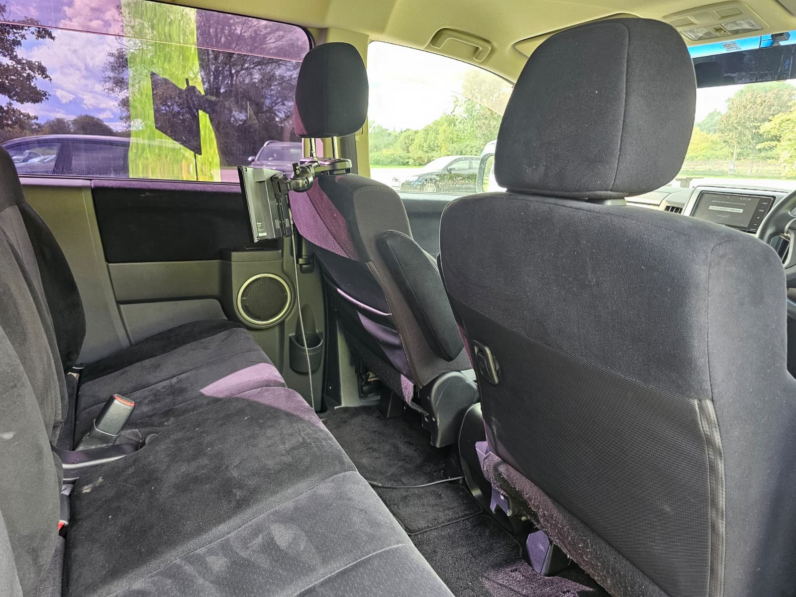 MITSUBISHI DELICA D5 Facelift 2.0L Auto 8 Seater MPV