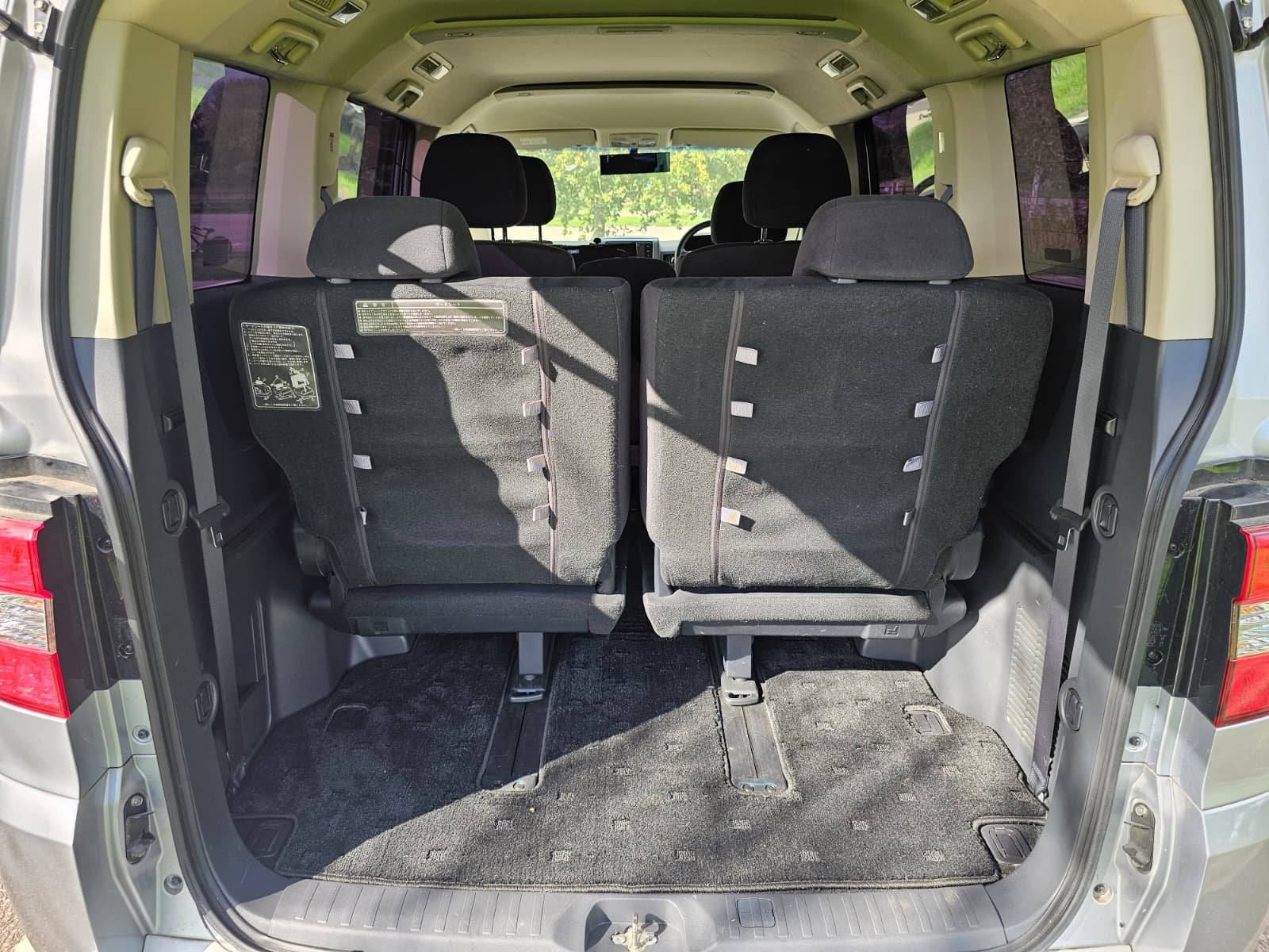 MITSUBISHI DELICA D5 Facelift 2.0L Auto 8 Seater MPV