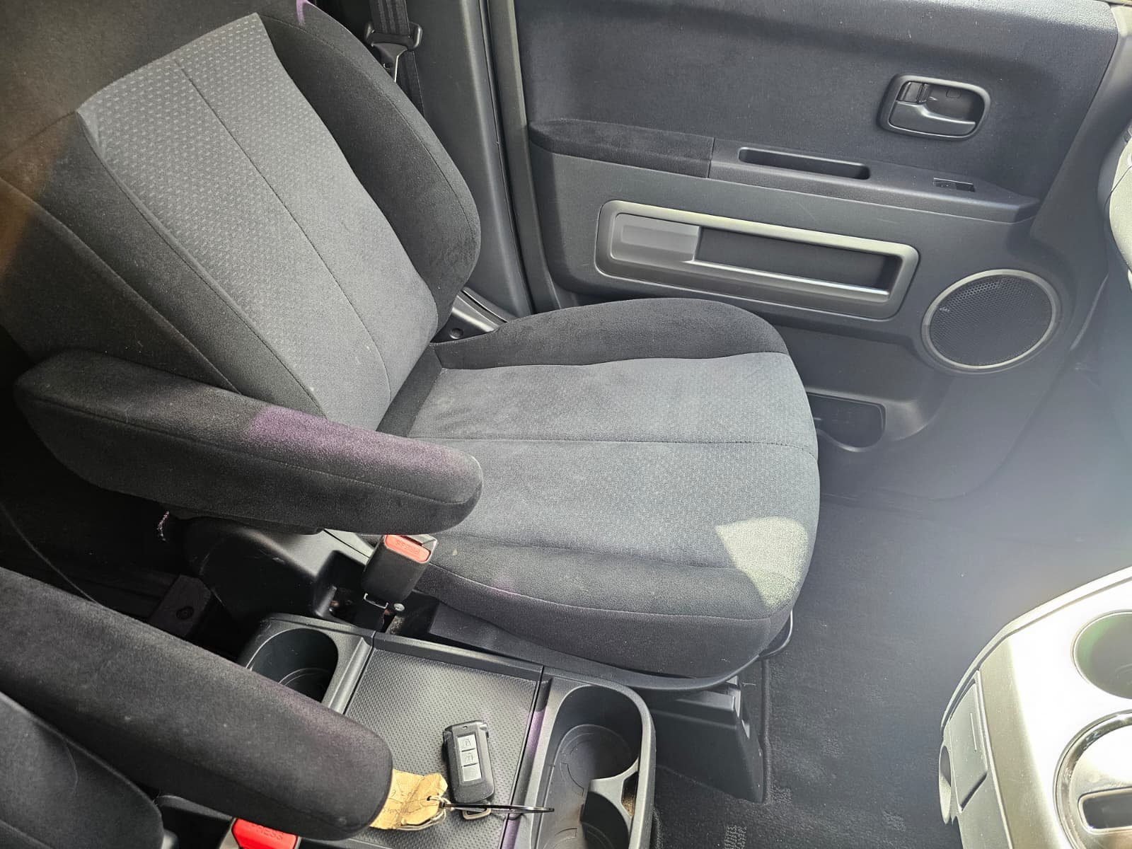 MITSUBISHI DELICA D5 Facelift 2.0L Auto 8 Seater MPV