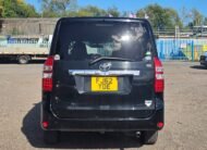 TOYOTA NOAH Voxy X 2.0L Automatic CVT 7 Seater MPV