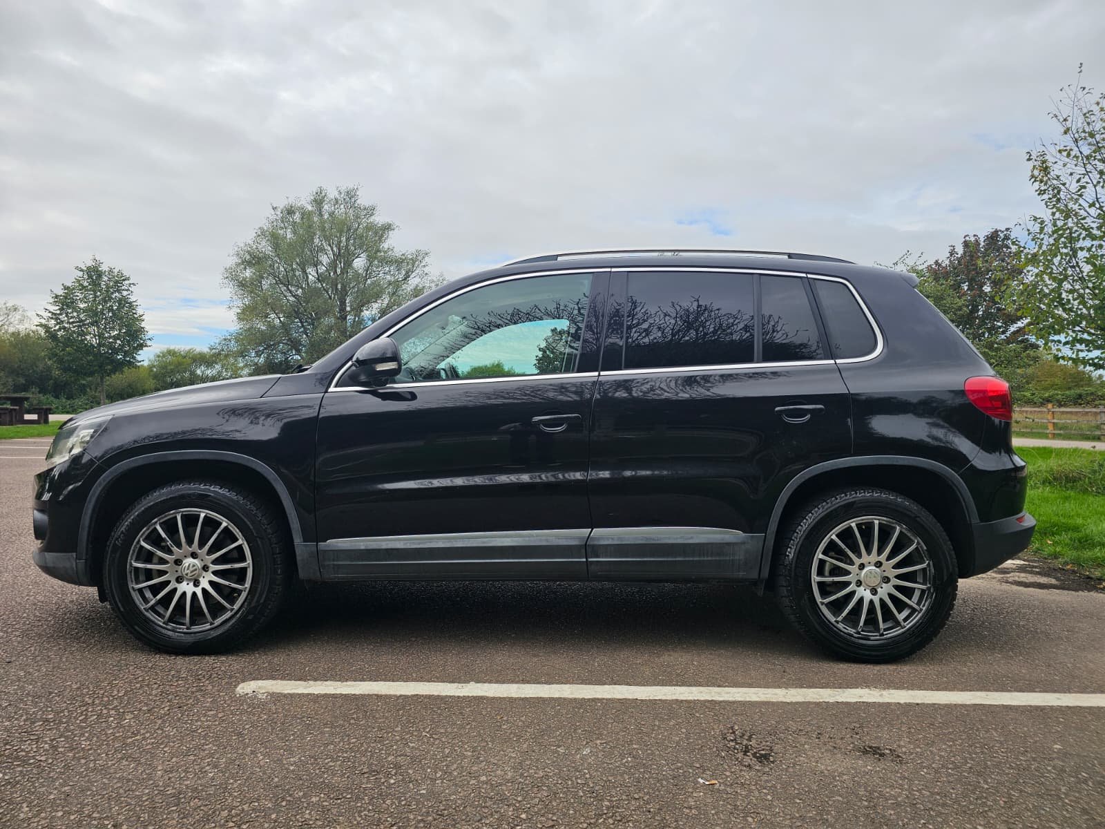 Volkswagen Tiguan 1.4 TSI SE Bluemotion Tech SUV Automatic DSG Euro 5